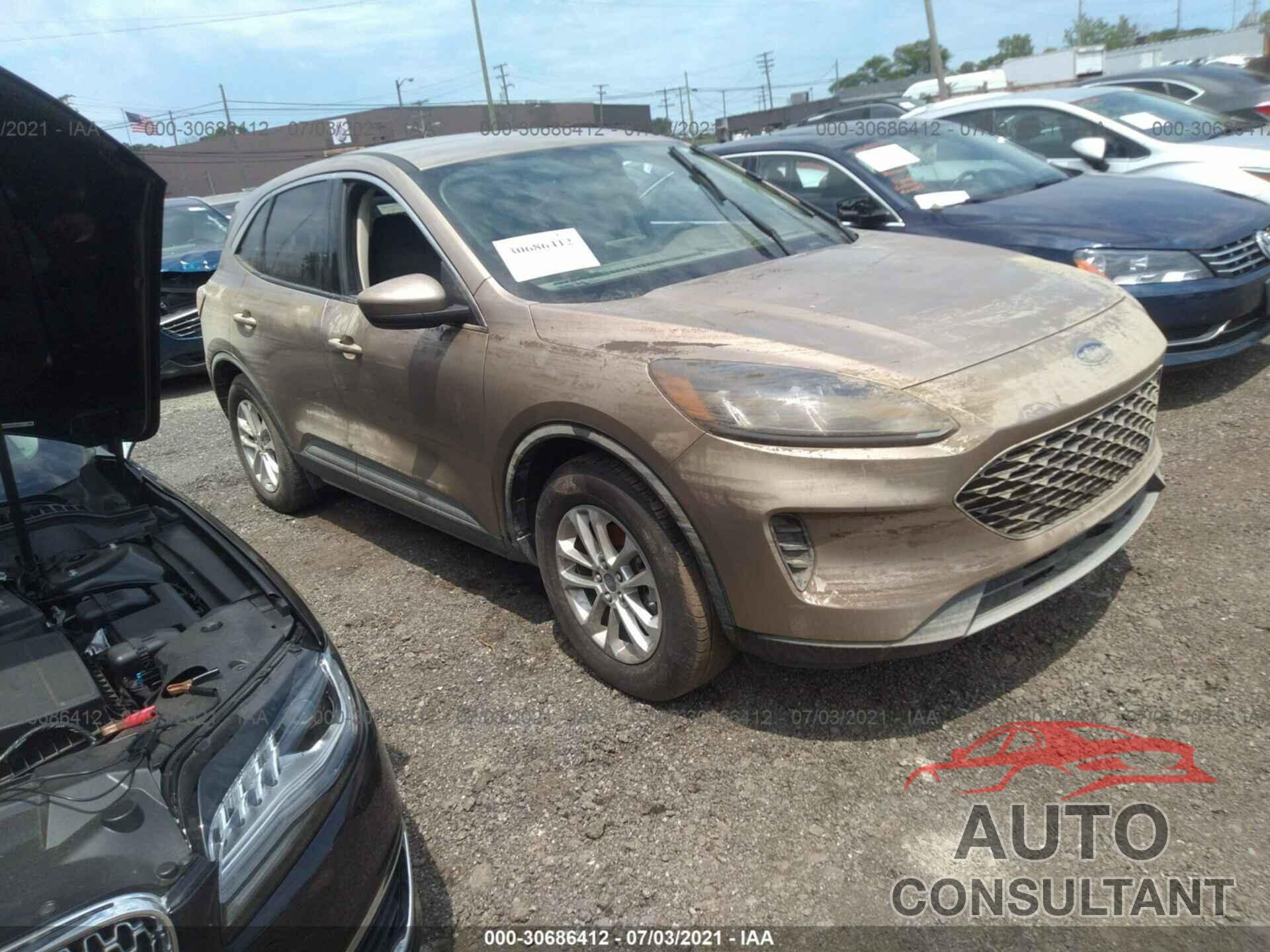 FORD ESCAPE 2020 - 1FMCU9G67LUC21300