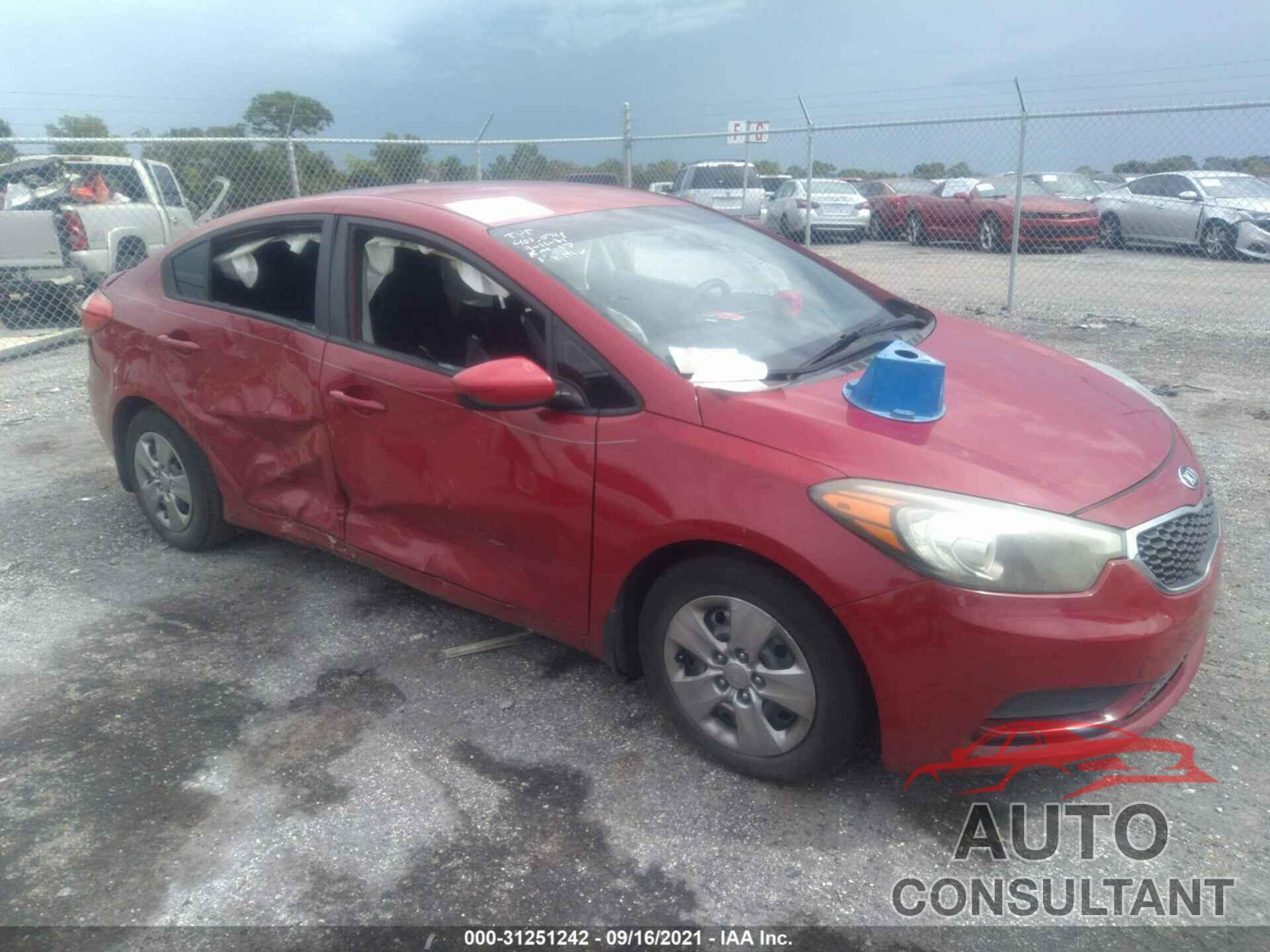 KIA FORTE 2016 - KNAFK4A6XG5487653