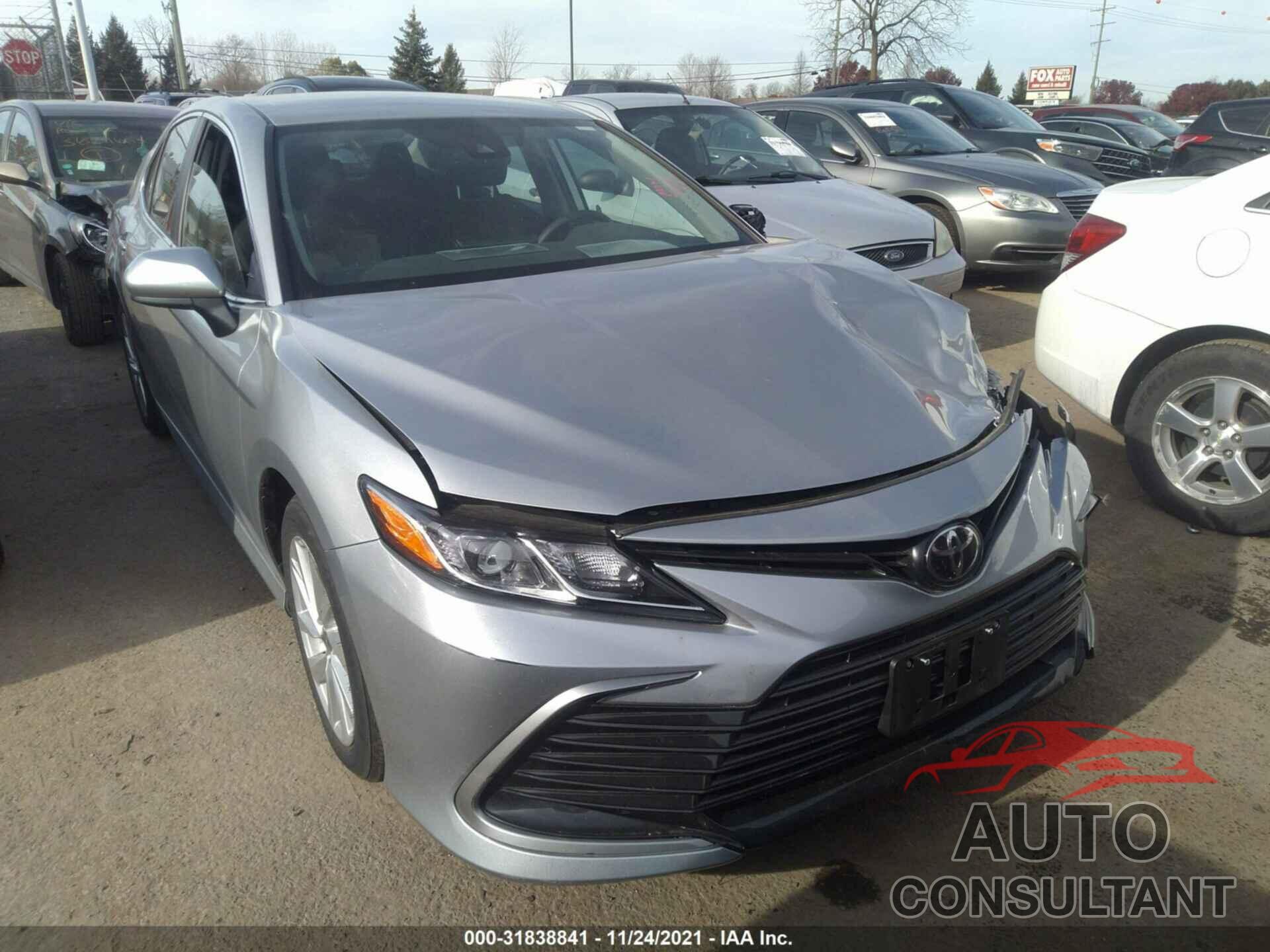 TOYOTA CAMRY 2021 - 4T1C11AK4MU468680