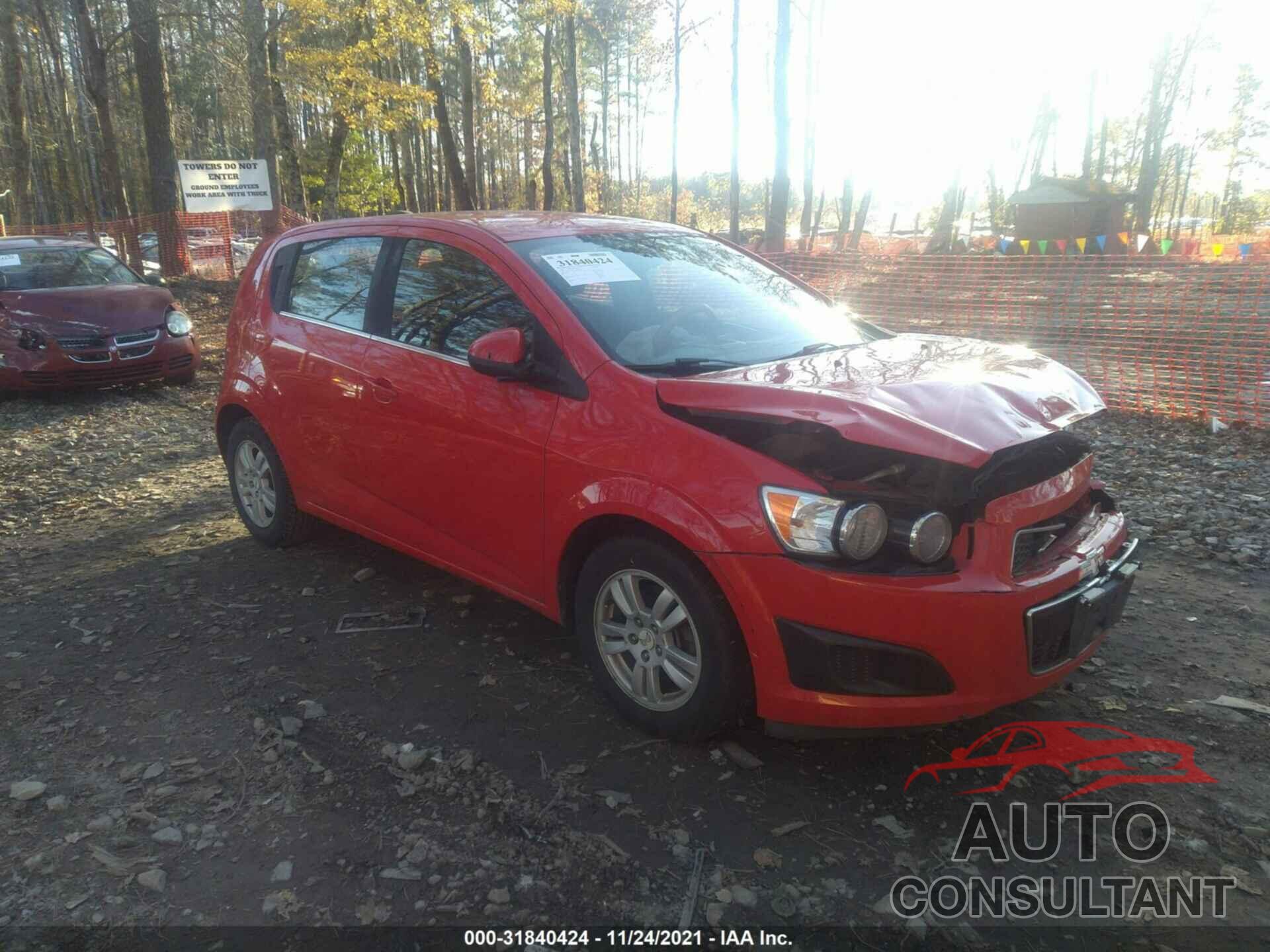 CHEVROLET SONIC 2016 - 1G1JC6SH0G4145200