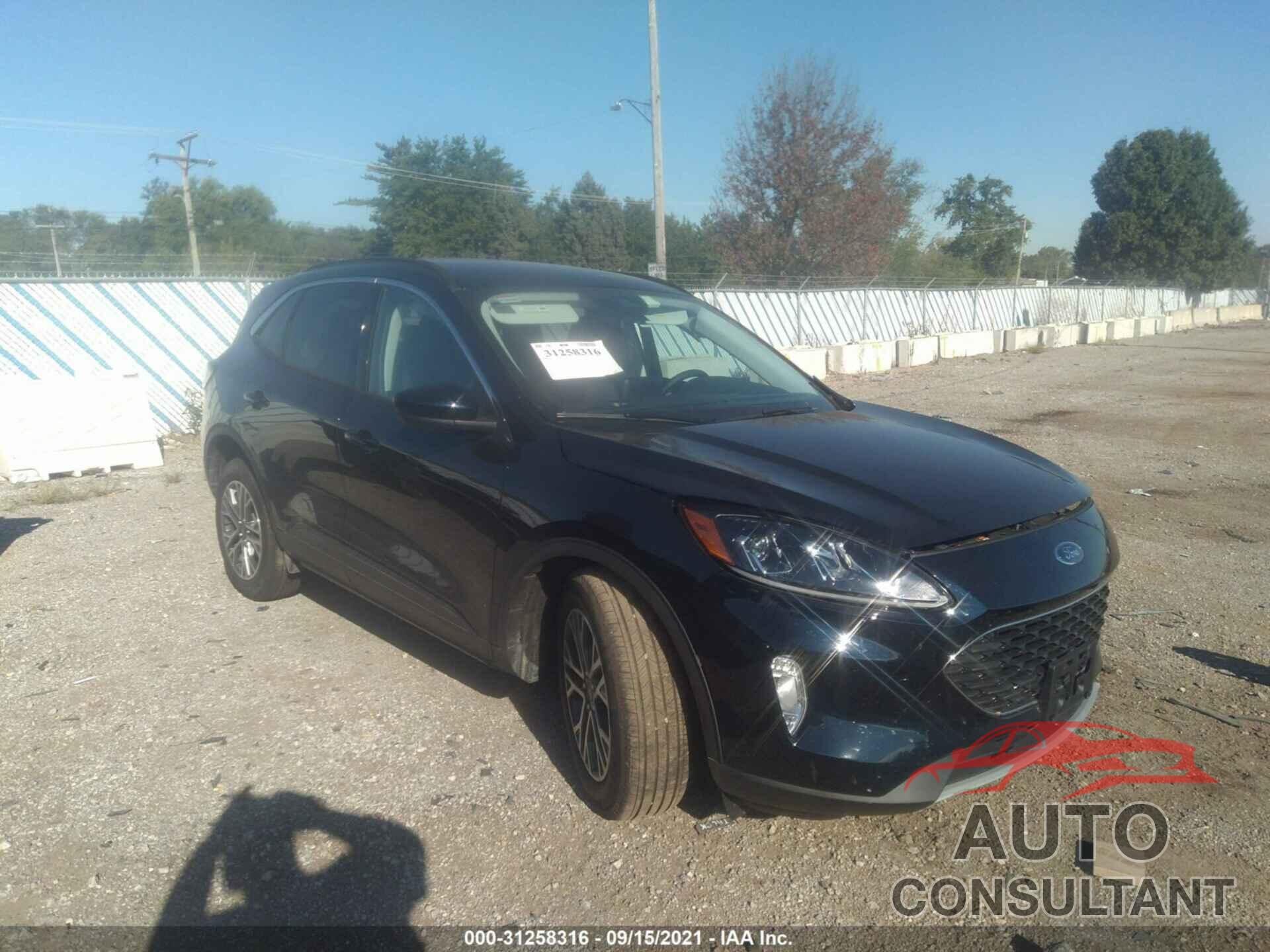 FORD ESCAPE 2021 - 1FMCU9CZ5MUA40343