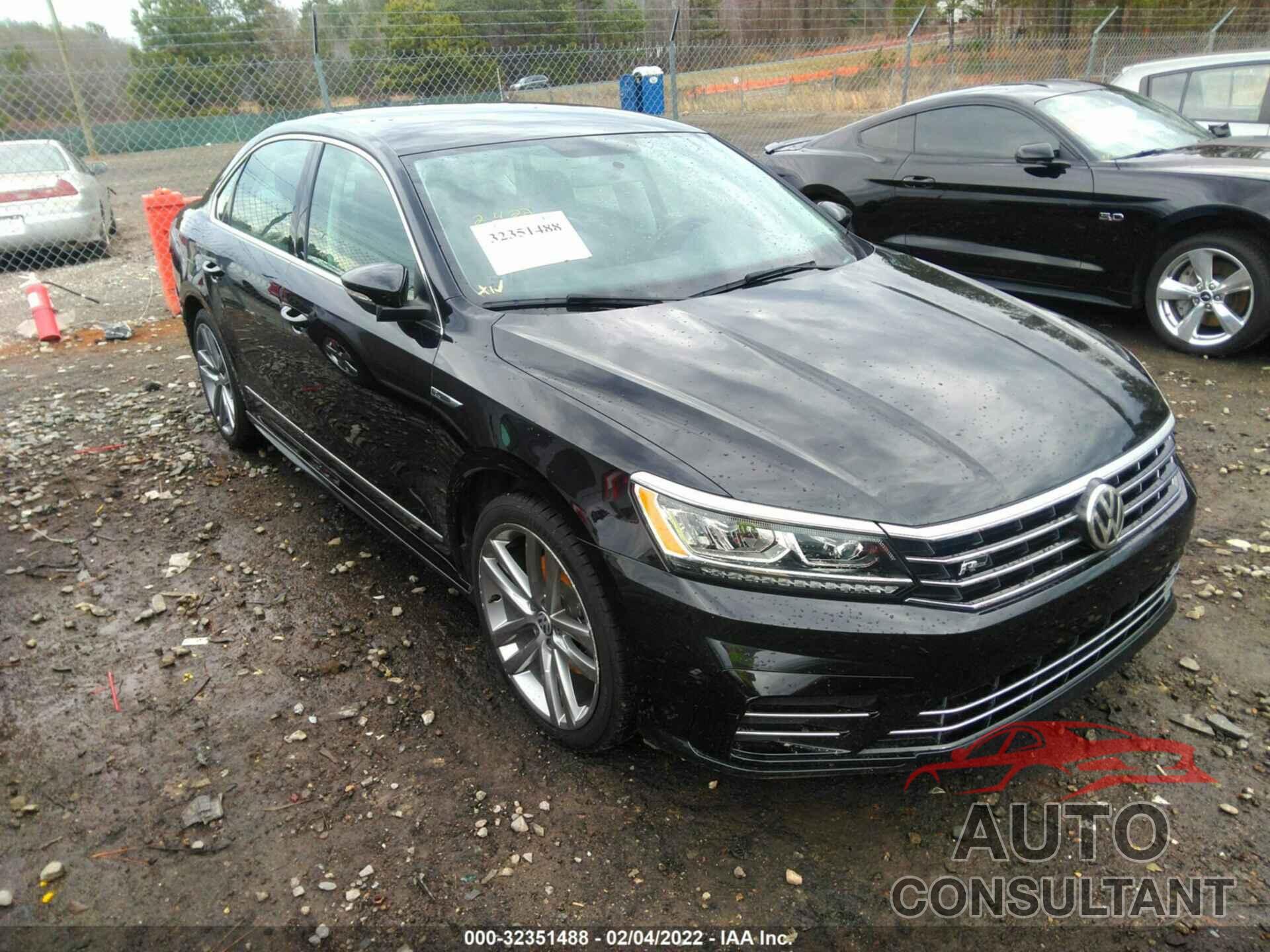 VOLKSWAGEN PASSAT 2017 - 1VWDT7A32HC028917