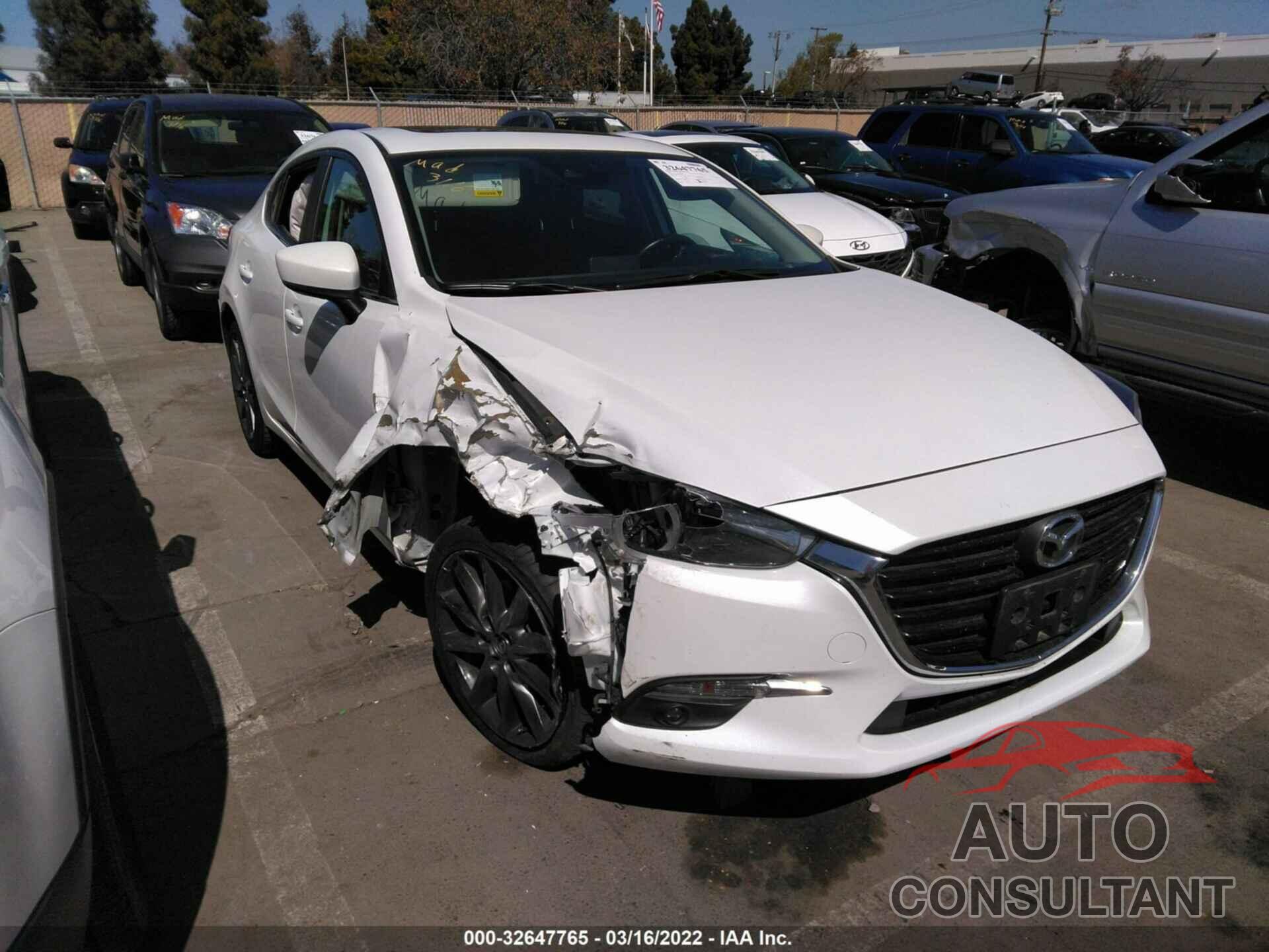 MAZDA MAZDA3 4-DOOR 2018 - 3MZBN1W3XJM162778