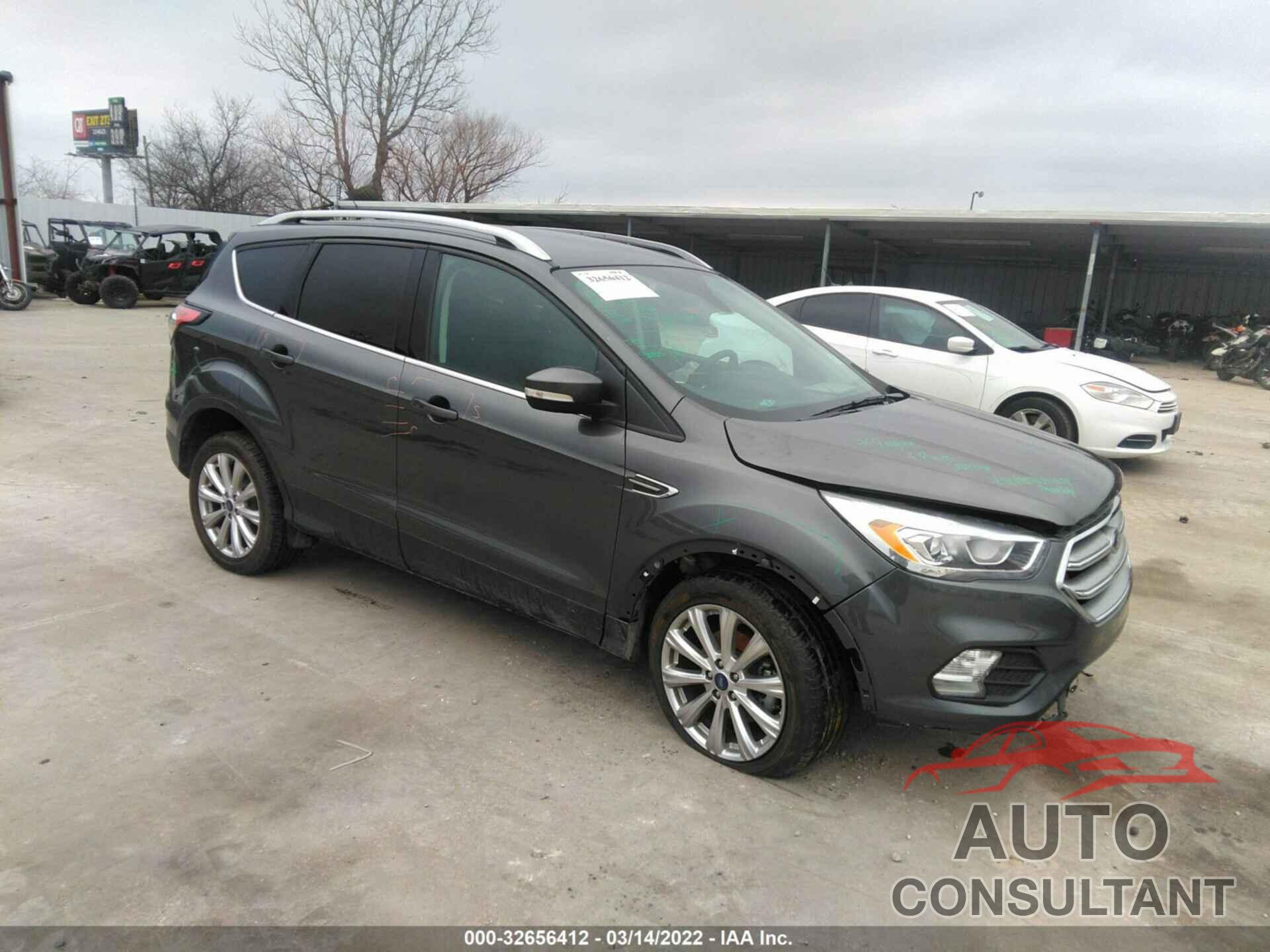 FORD ESCAPE 2017 - 1FMCU0JD2HUD18124