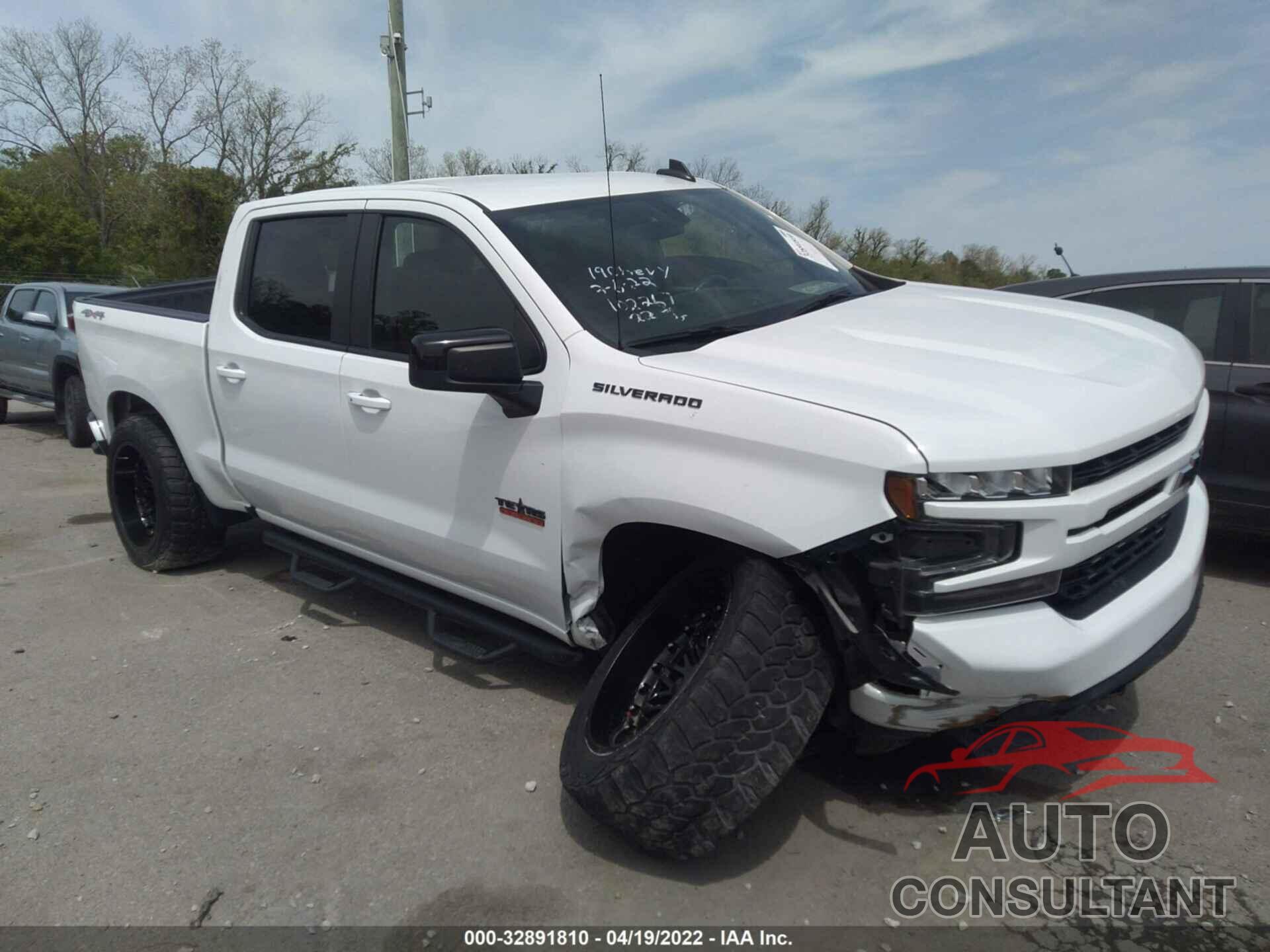 CHEVROLET SILVERADO 1500 2020 - 1GCUYEED7LZ102267