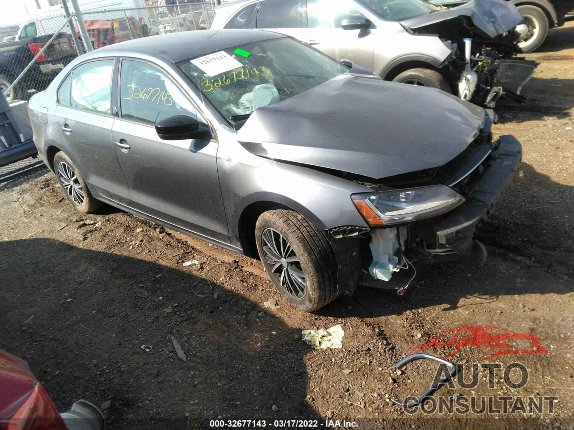 VOLKSWAGEN JETTA 2018 - 3VWDB7AJ2JM249102