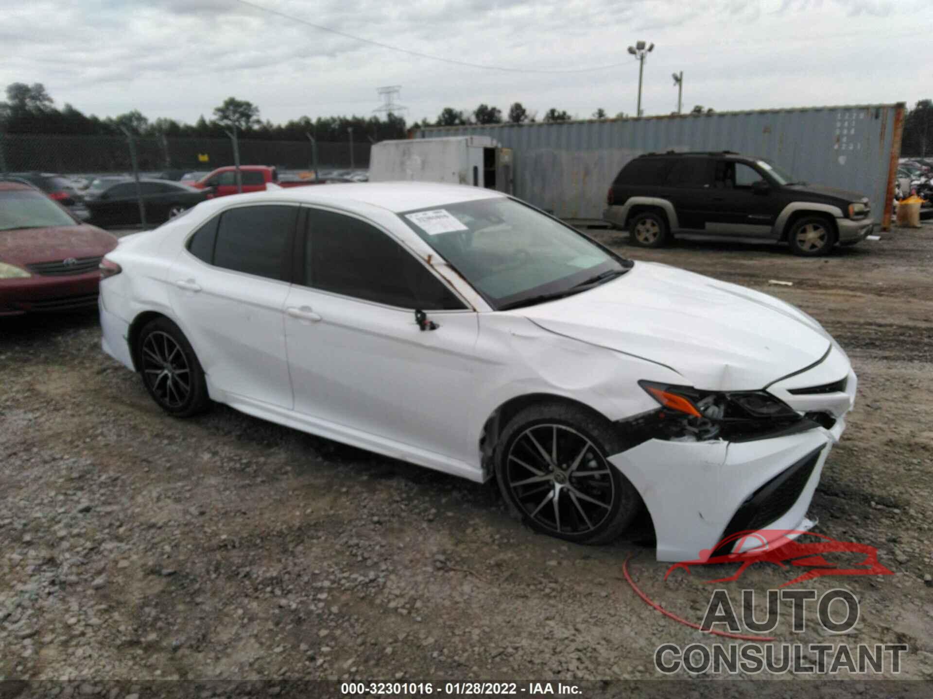 TOYOTA CAMRY 2021 - 4T1G11AK7MU613101