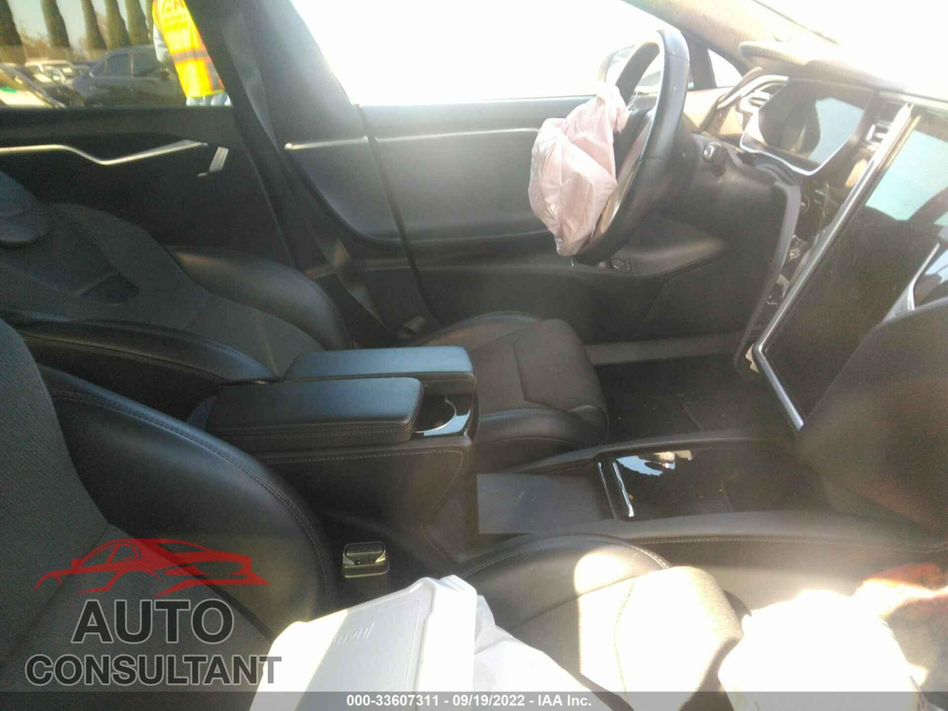 TESLA MODEL S 2017 - 5YJSA1E12HF200081