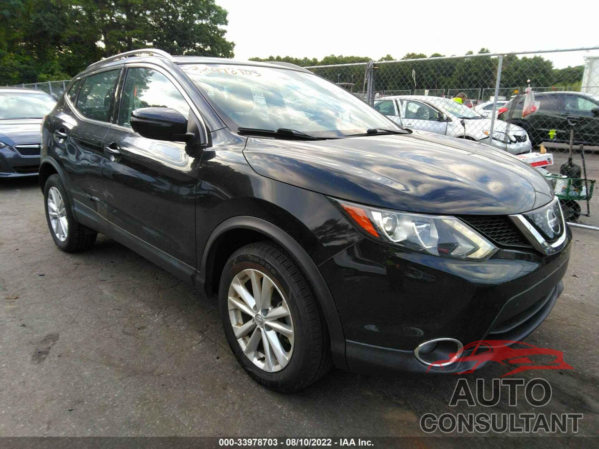 NISSAN ROGUE SPORT 2018 - JN1BJ1CR5JW600388