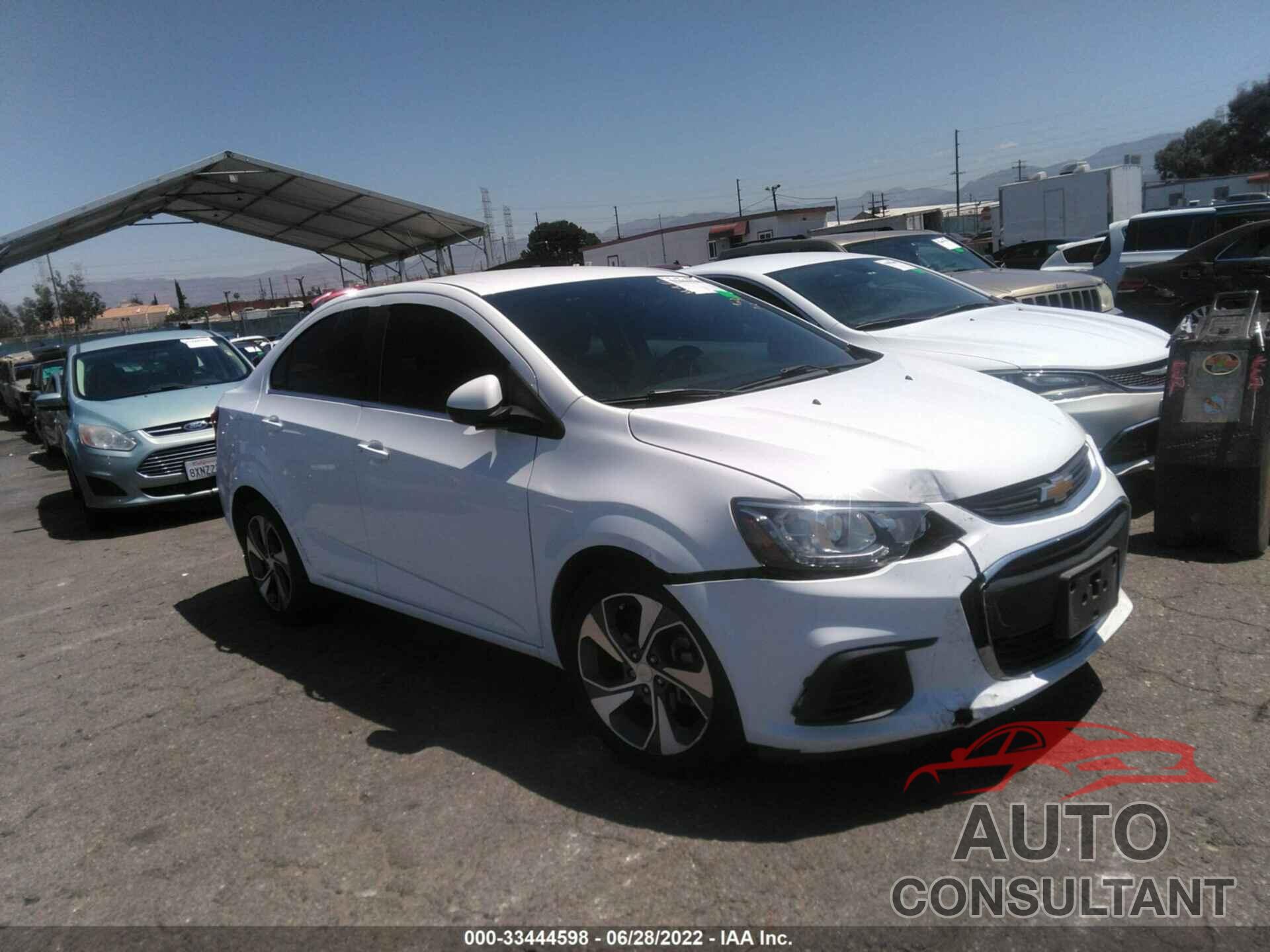 CHEVROLET SONIC 2017 - 1G1JF5SB2H4148565