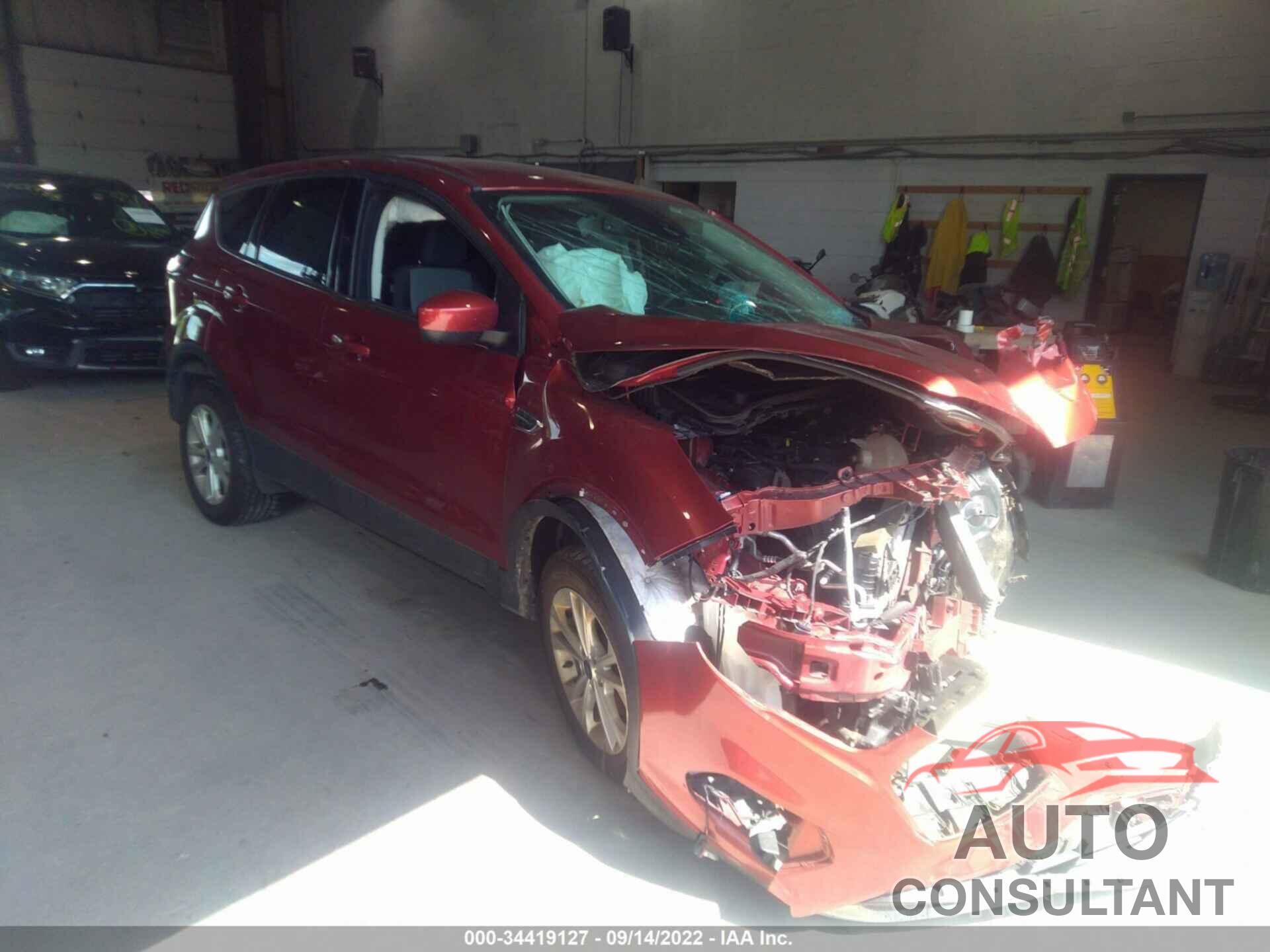 FORD ESCAPE 2019 - 1FMCU9GD0KUB43391