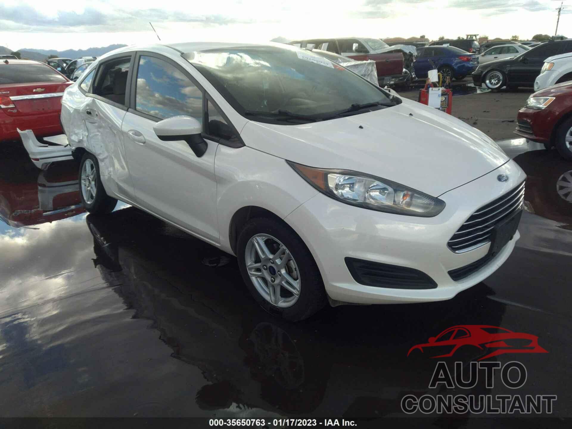 FORD FIESTA 2018 - 3FADP4BJ3JM136623