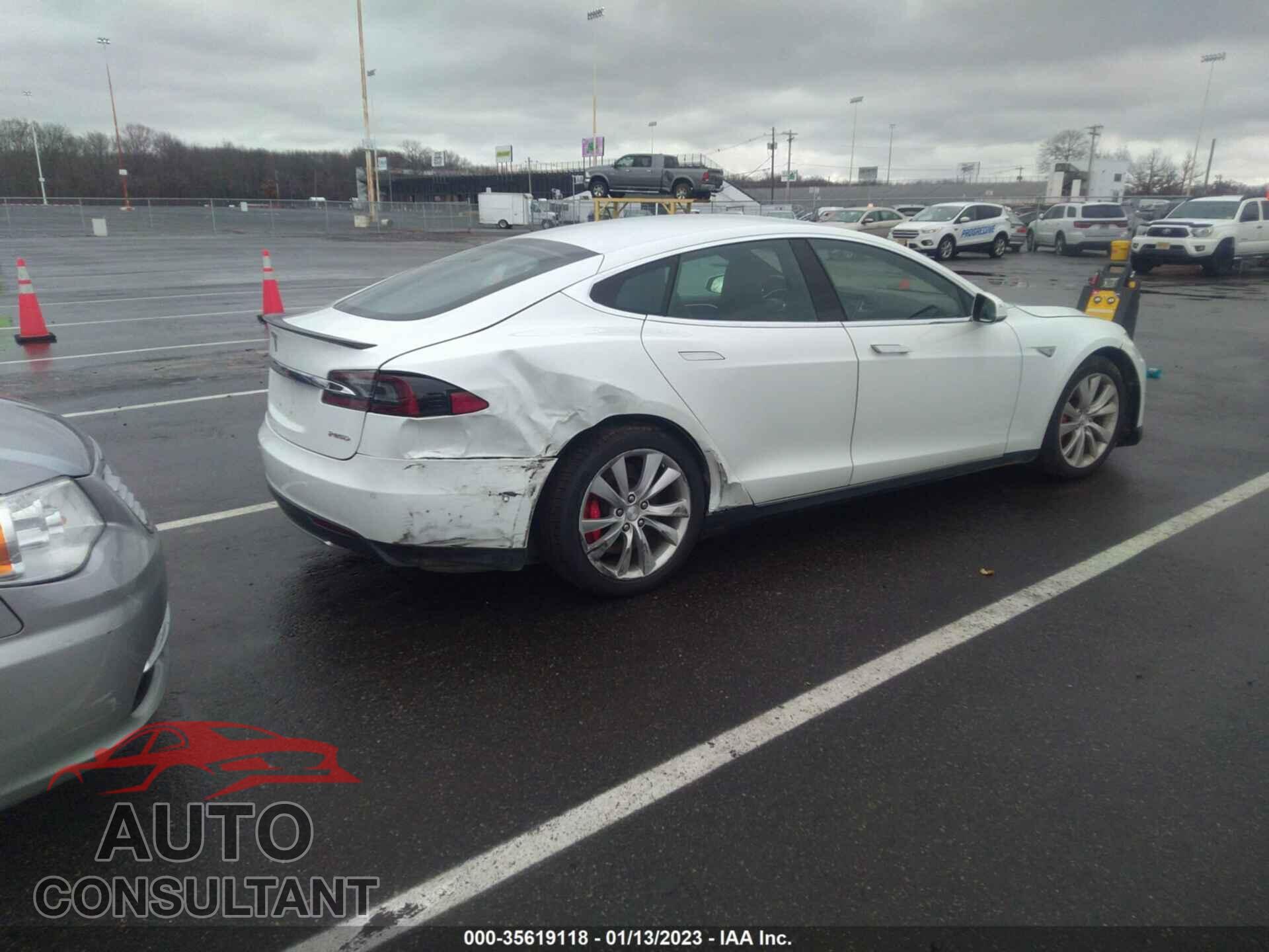 TESLA MODEL S 2015 - 5YJSA1H42FF100274