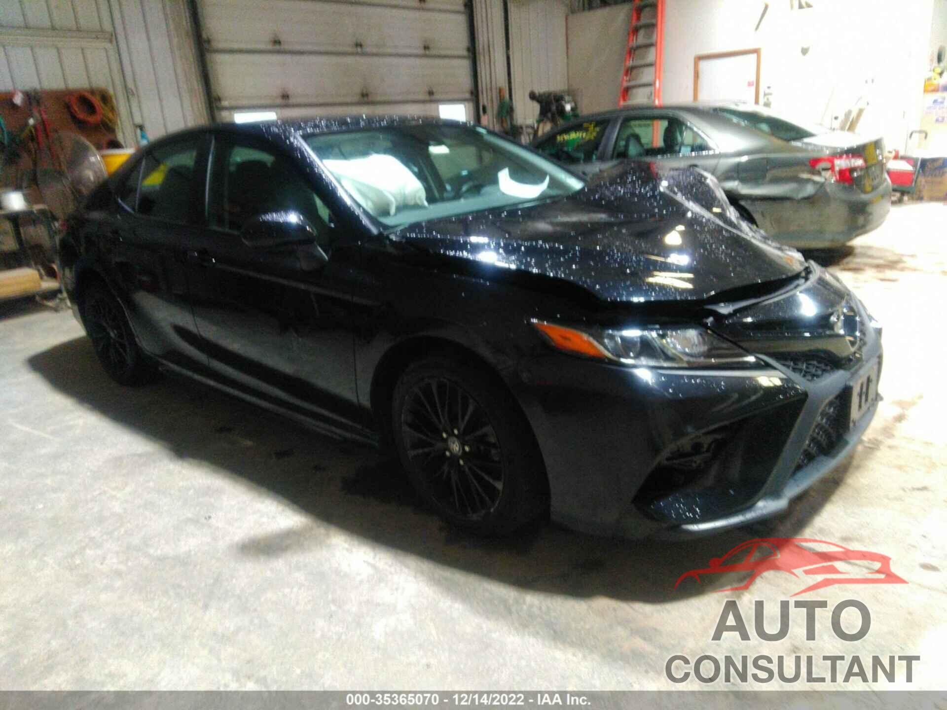 TOYOTA CAMRY 2019 - 4T1B11HK3KU233248