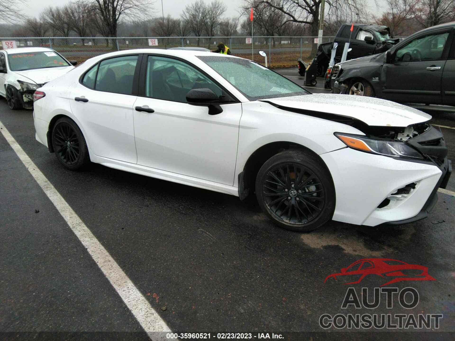 TOYOTA CAMRY 2020 - 4T1G11AK2LU342804