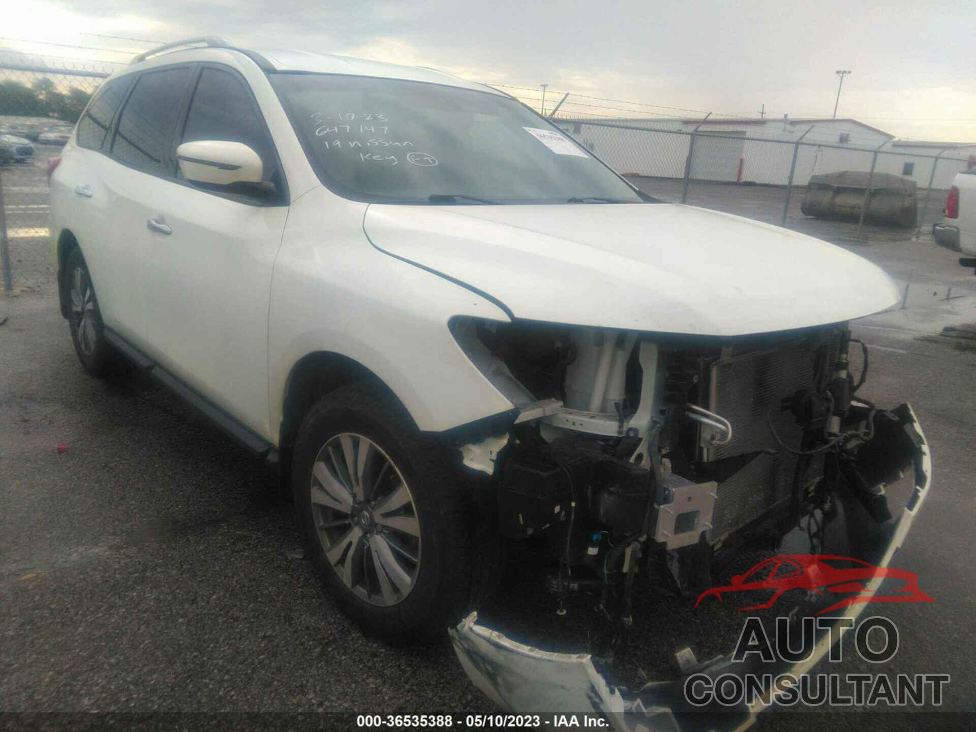 NISSAN PATHFINDER 2019 - 5N1DR2MM1KC647147