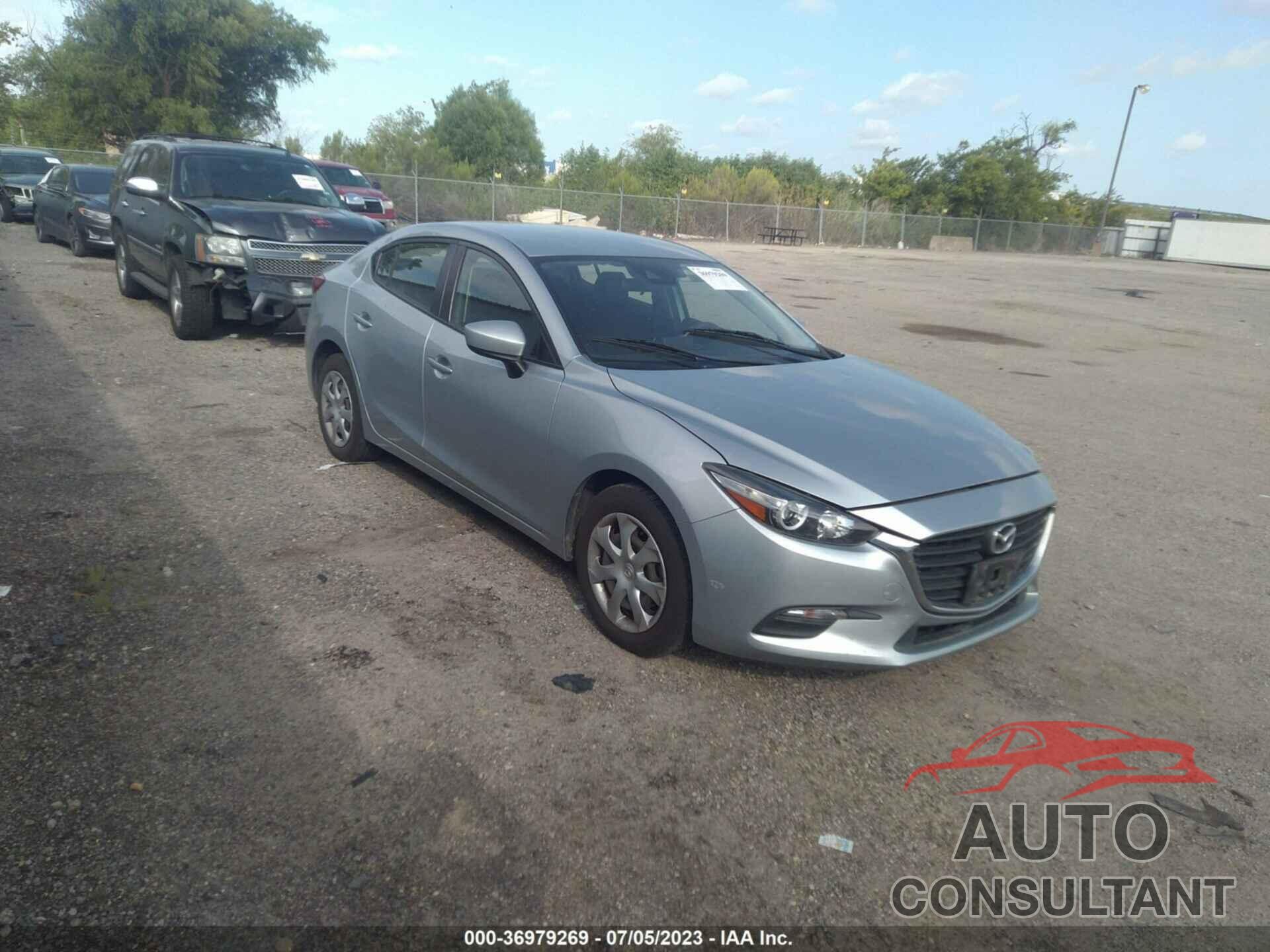 MAZDA MAZDA3 4-DOOR 2018 - 3MZBN1U76JM233464