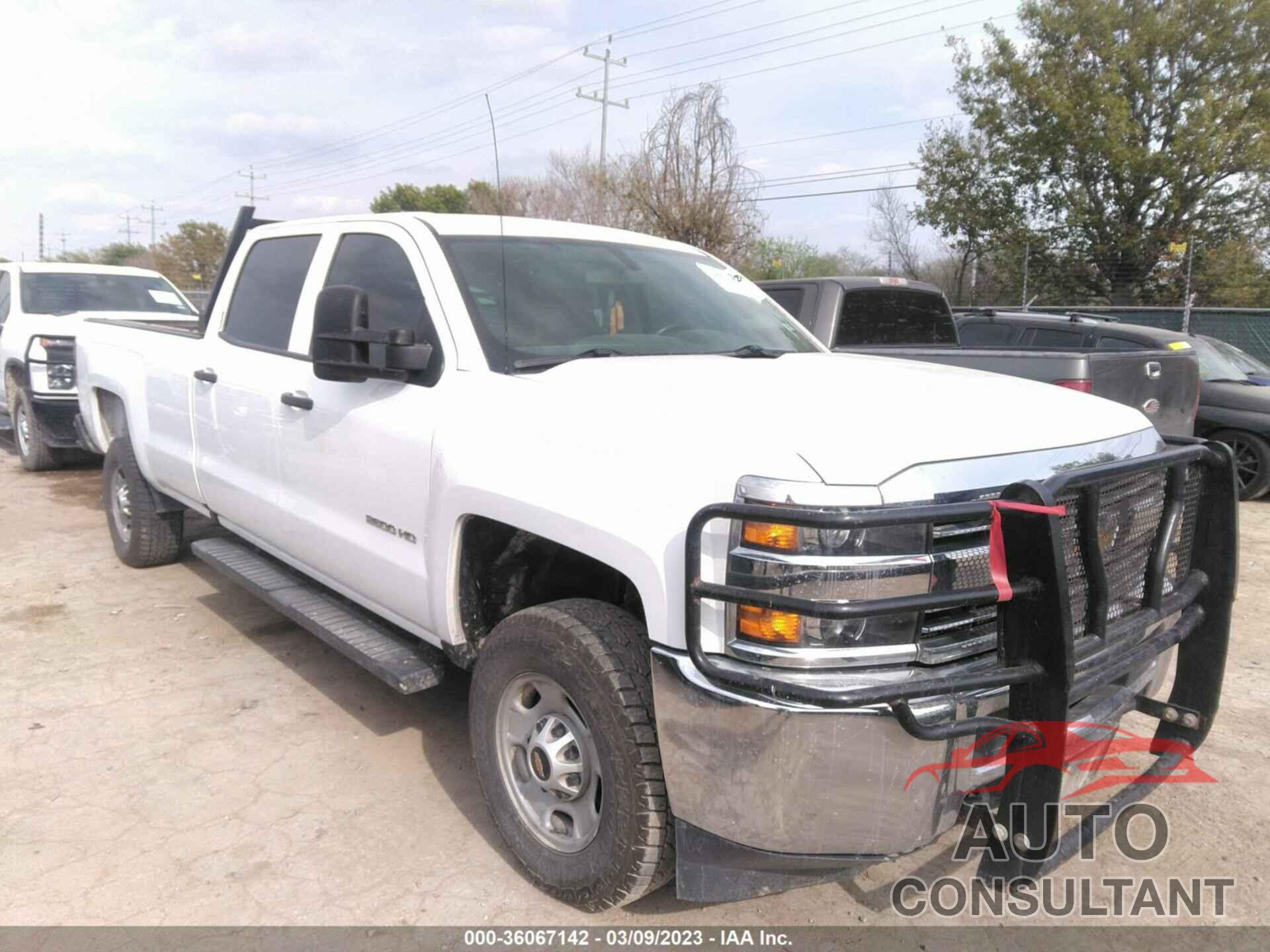 CHEVROLET SILVERADO 2500HD 2018 - 1GC1CUEG5JF238661