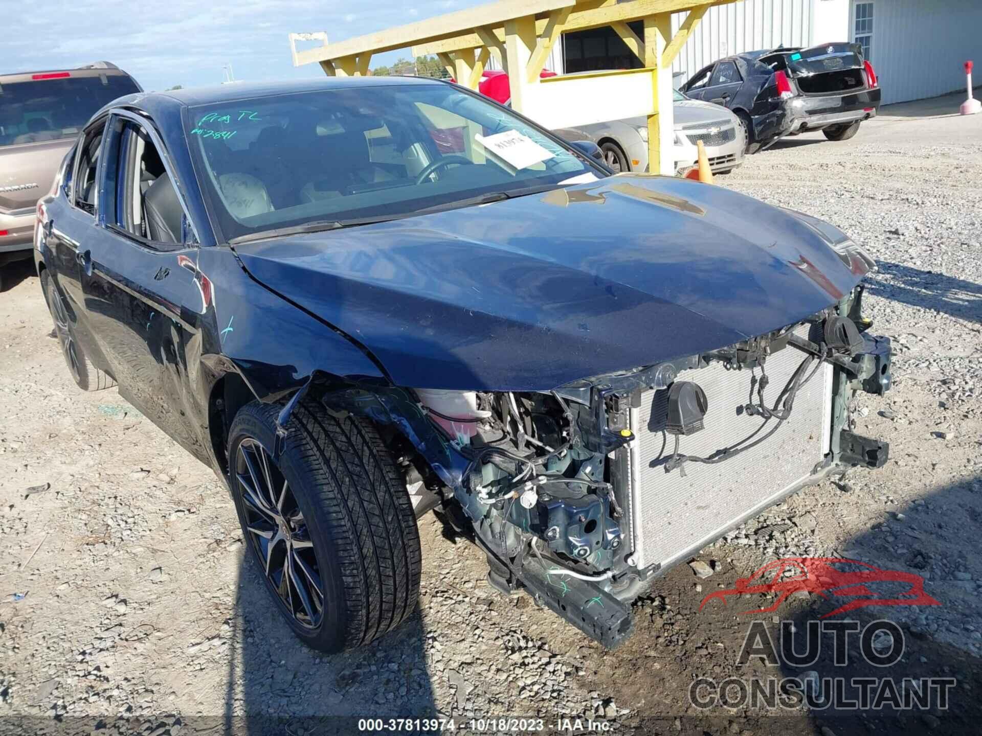 TOYOTA CAMRY 2022 - 4T1G11AK9NU652760
