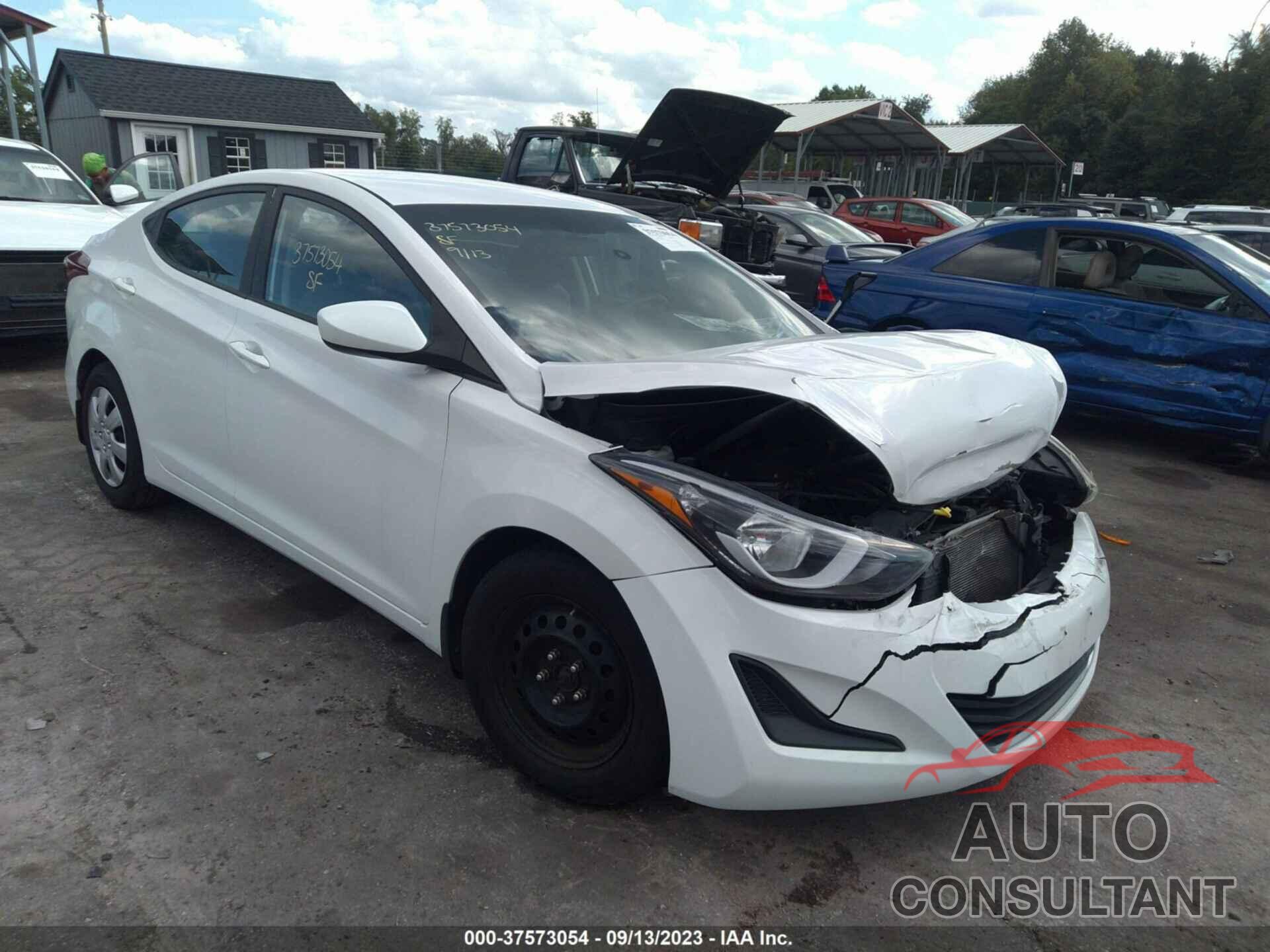 HYUNDAI ELANTRA 2016 - 5NPDH4AE4GH685421