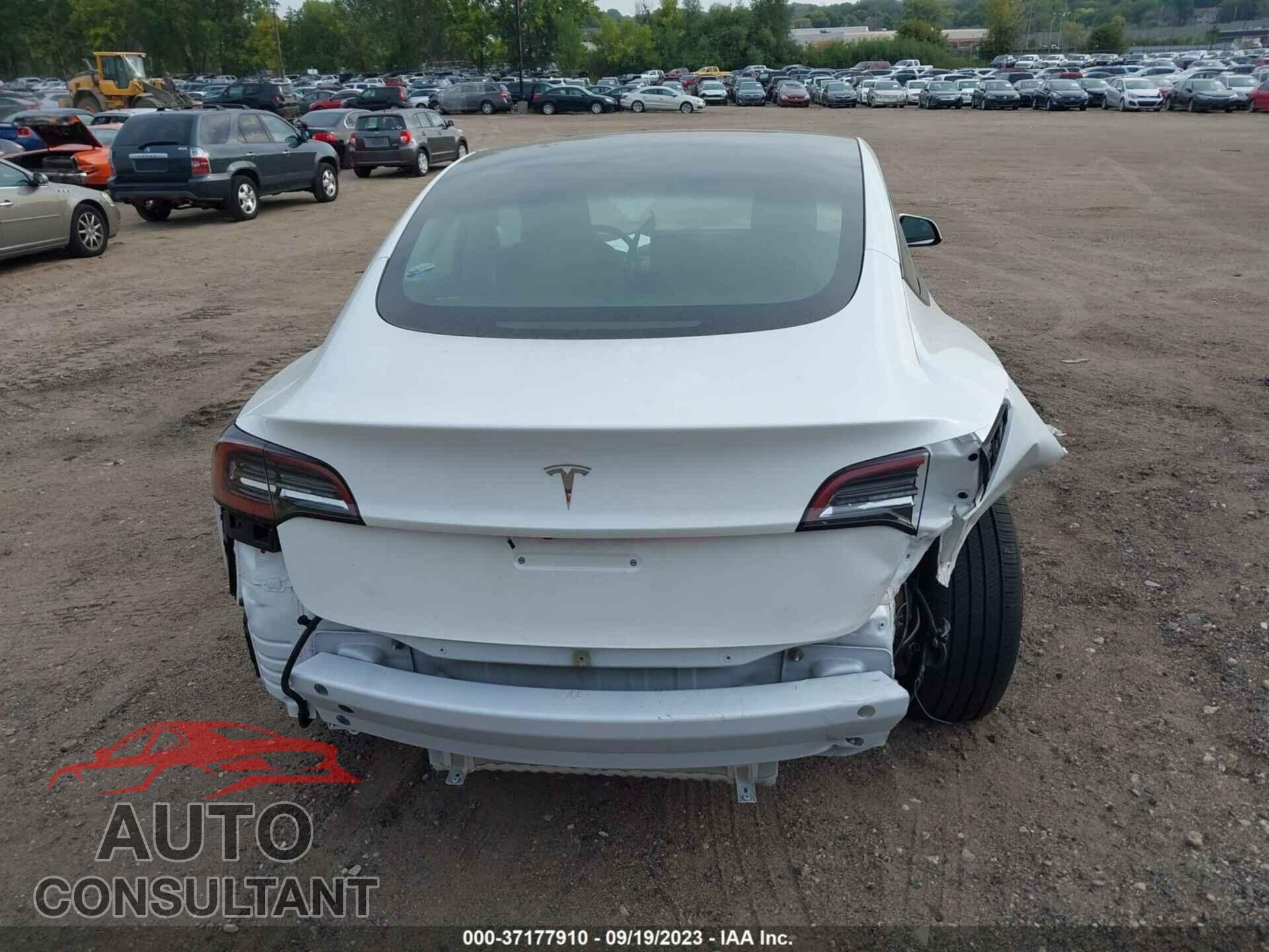 TESLA MODEL 3 2023 - 5YJ3E1EA5PF473877