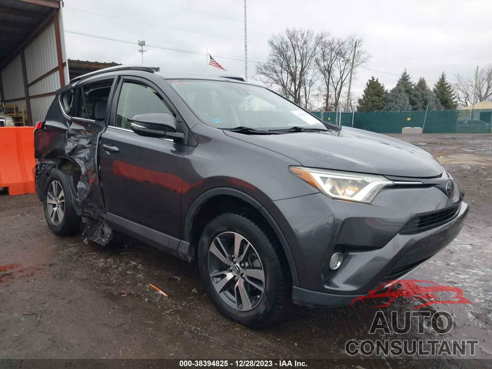 TOYOTA RAV4 2018 - JTMWFREV7JJ210429