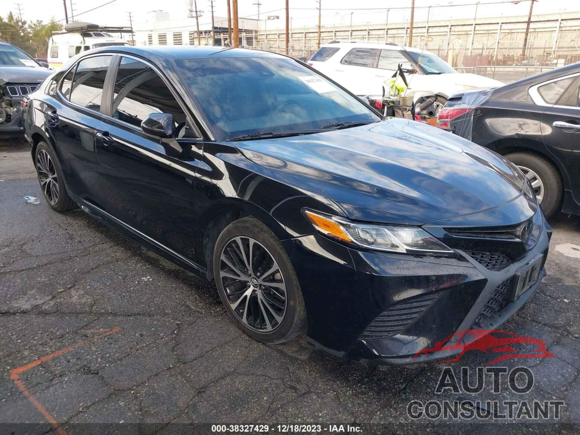 TOYOTA CAMRY 2019 - 4T1B11HK4KU263195