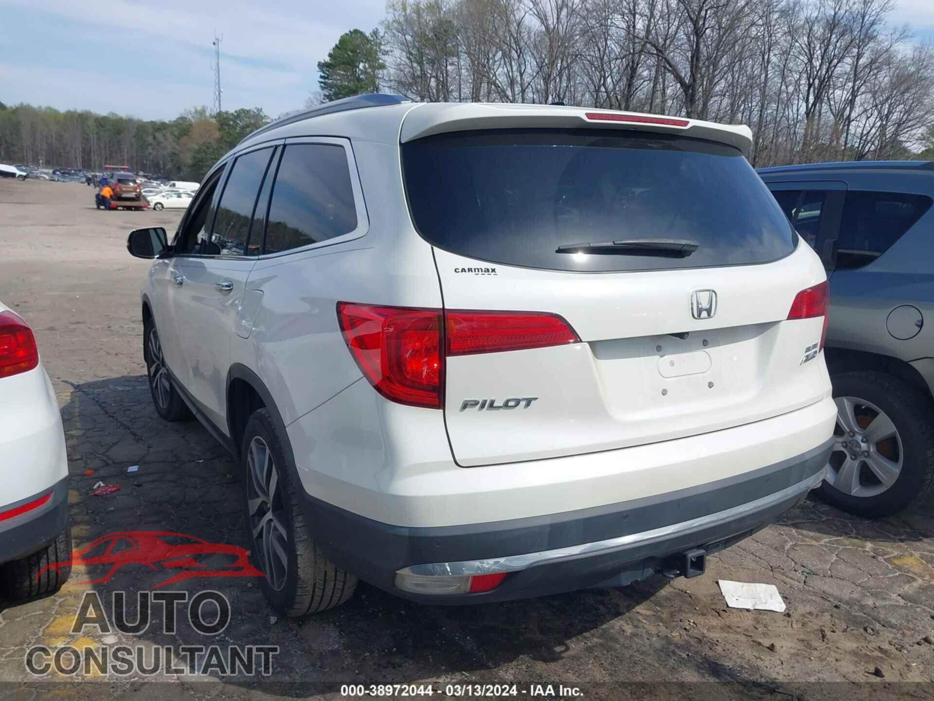 HONDA PILOT 2018 - 5FNYF6H02JB007771