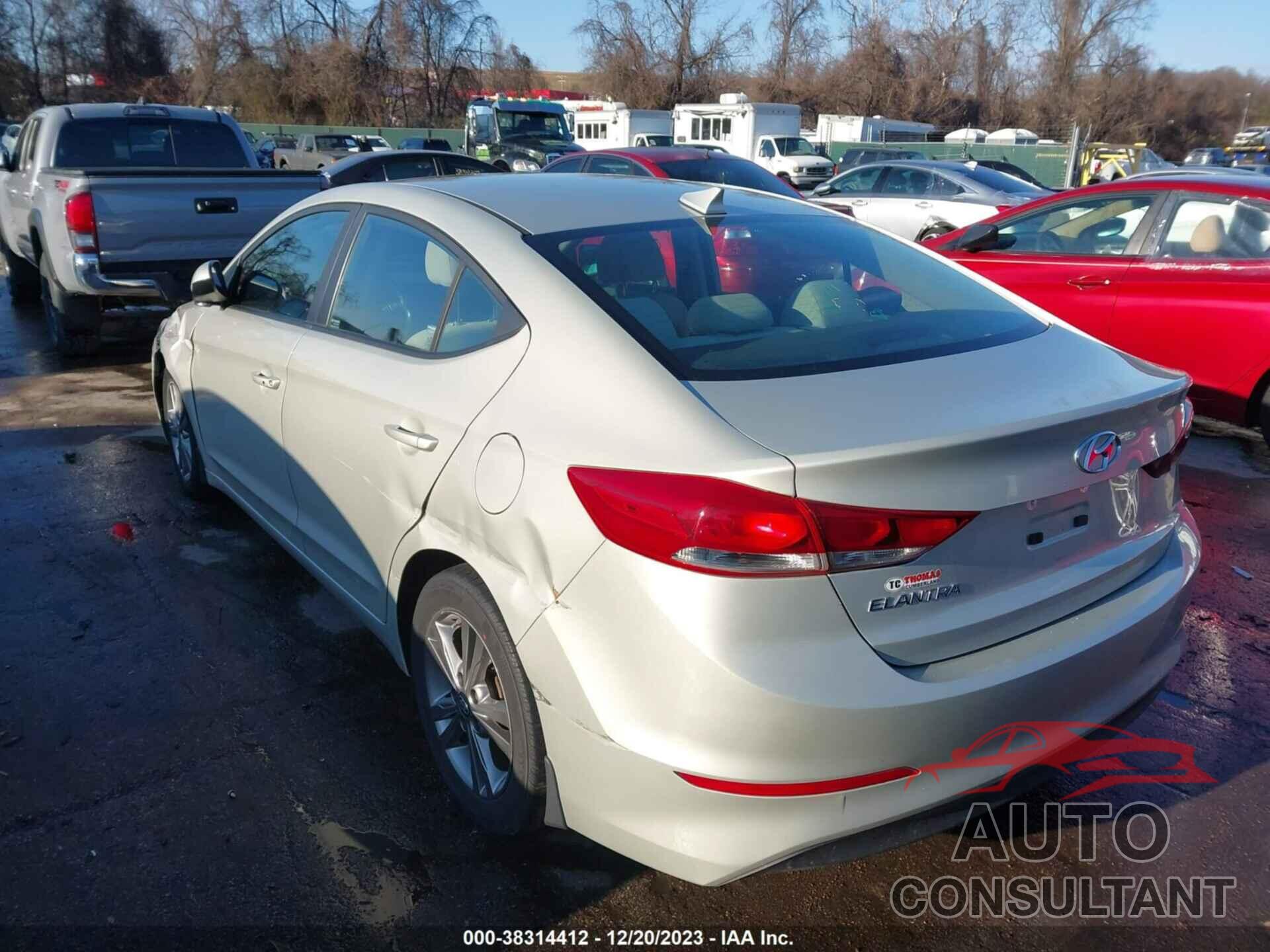 HYUNDAI ELANTRA 2018 - 5NPD84LFXJH270701