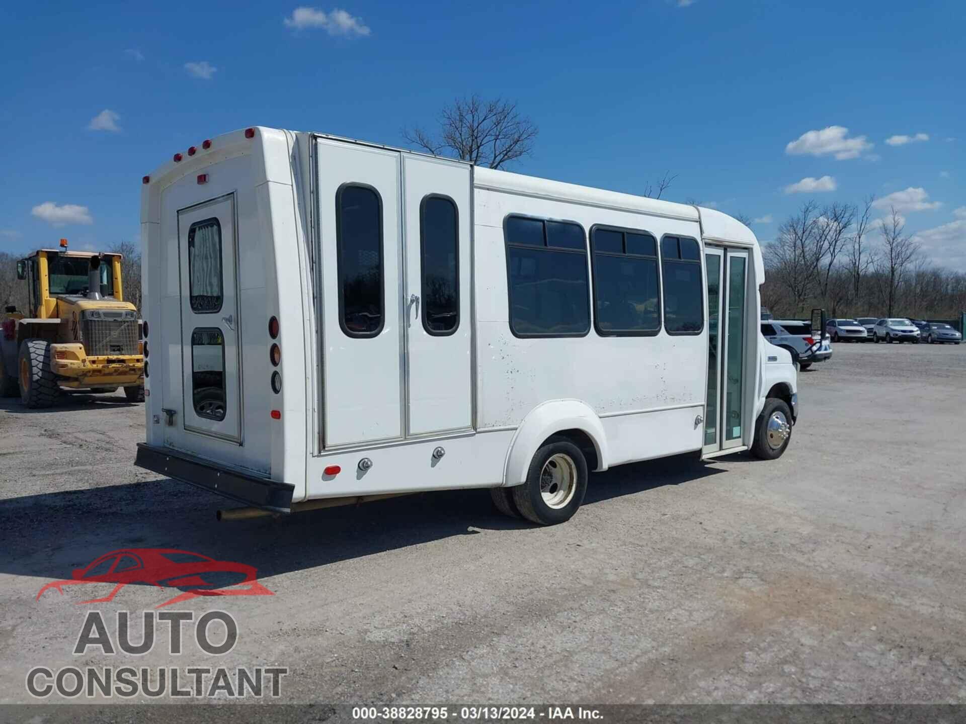 FORD ECONOLINE 2017 - 1FDEE3FS2HDC27532