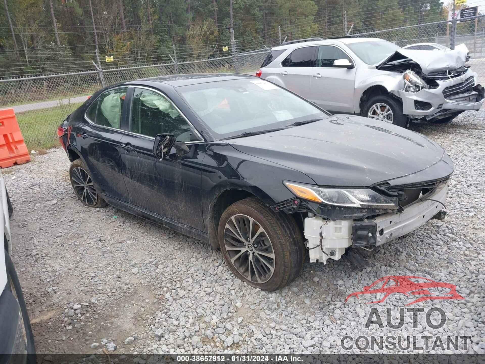 TOYOTA CAMRY 2018 - JTNB11HK6J3042461