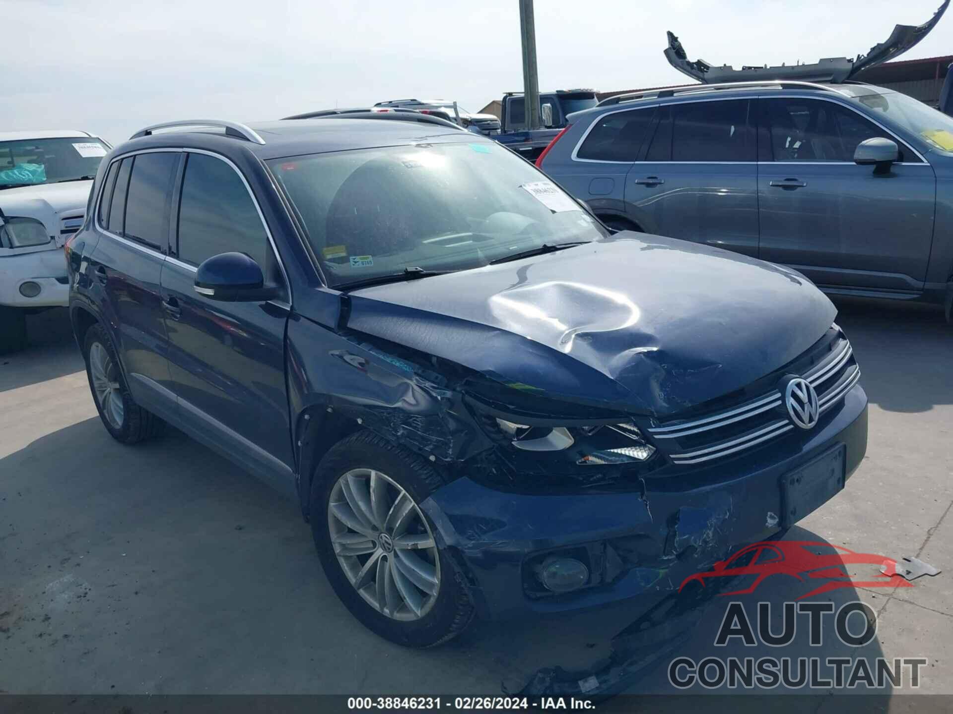 VOLKSWAGEN TIGUAN 2016 - WVGAV7AX8GW563648