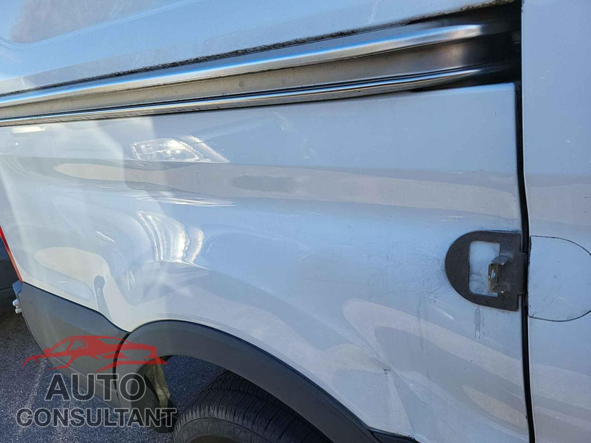 FORD TRANSIT 2017 - 1FTYR1DM3HKB48767