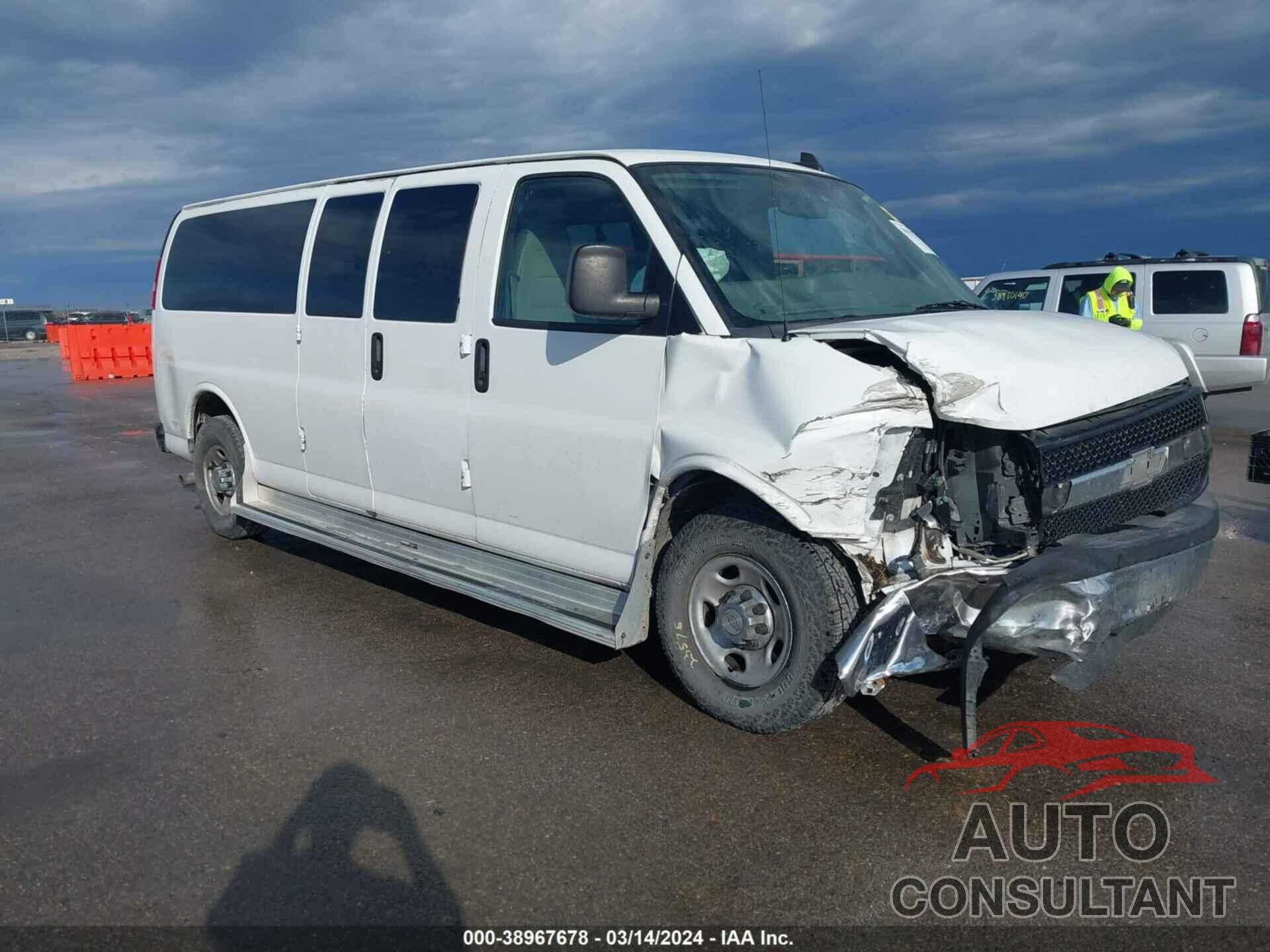 CHEVROLET EXPRESS G3500 2016 - 1GAZGPFG7G1168263