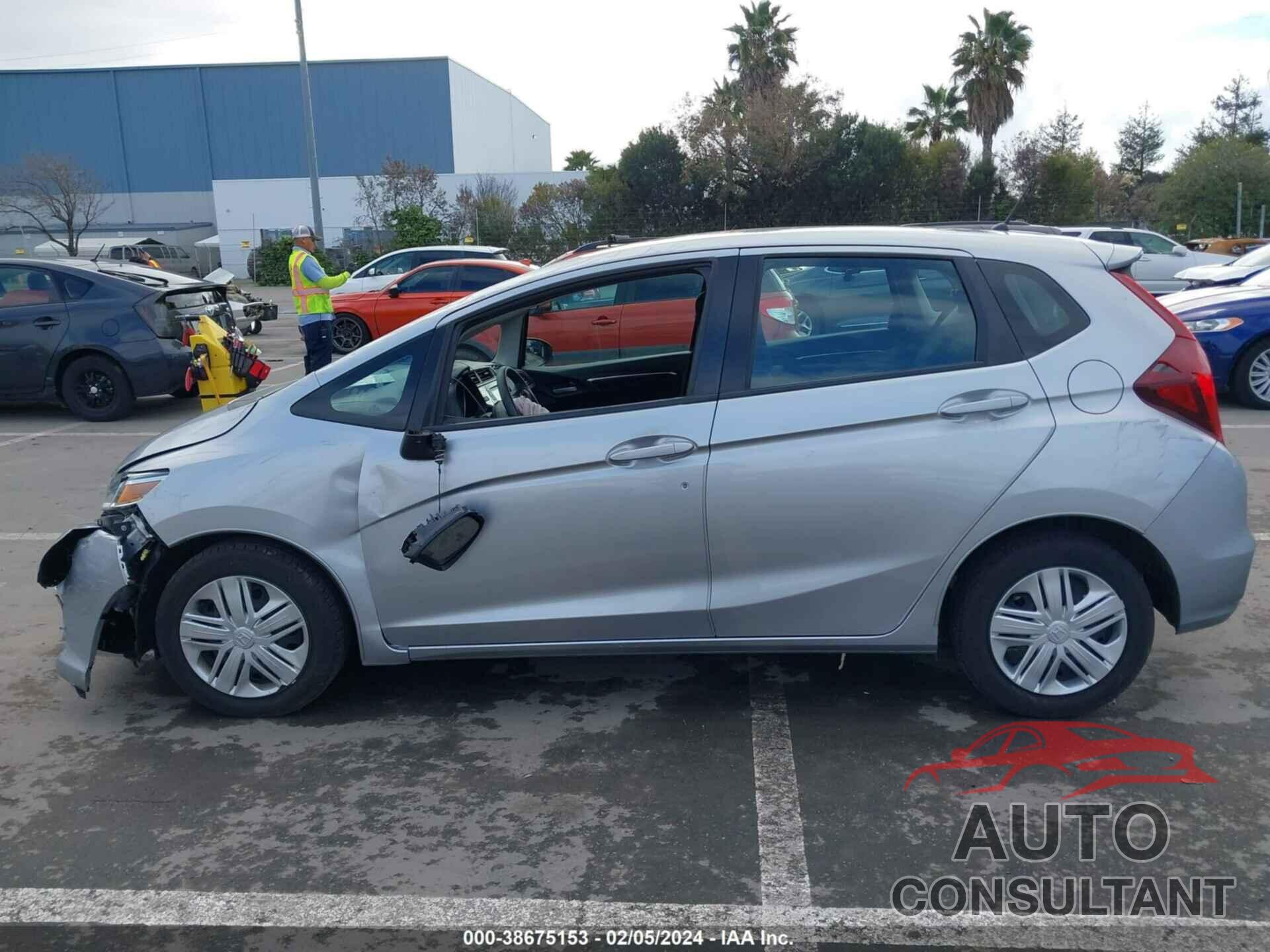 HONDA FIT 2019 - 3HGGK5H47KM727604