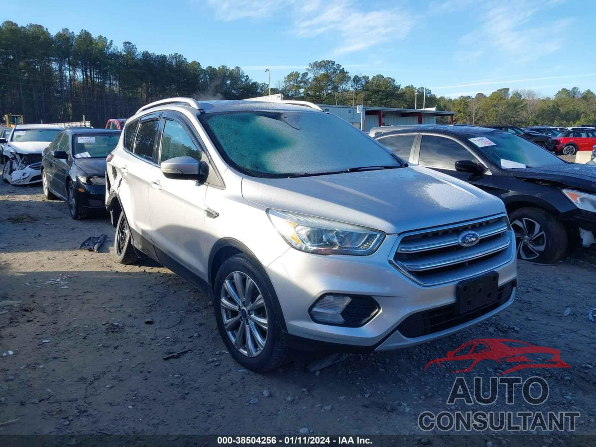 FORD ESCAPE 2017 - 1FMCU9J97HUA11709