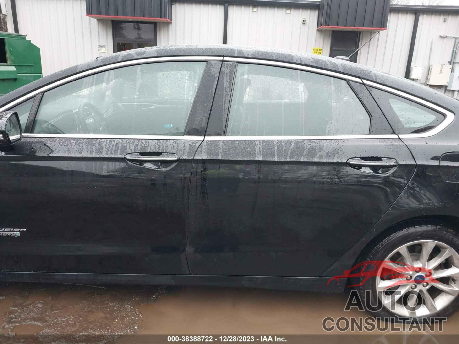 FORD FUSION ENERGI 2017 - 3FA6P0PU5HR103558