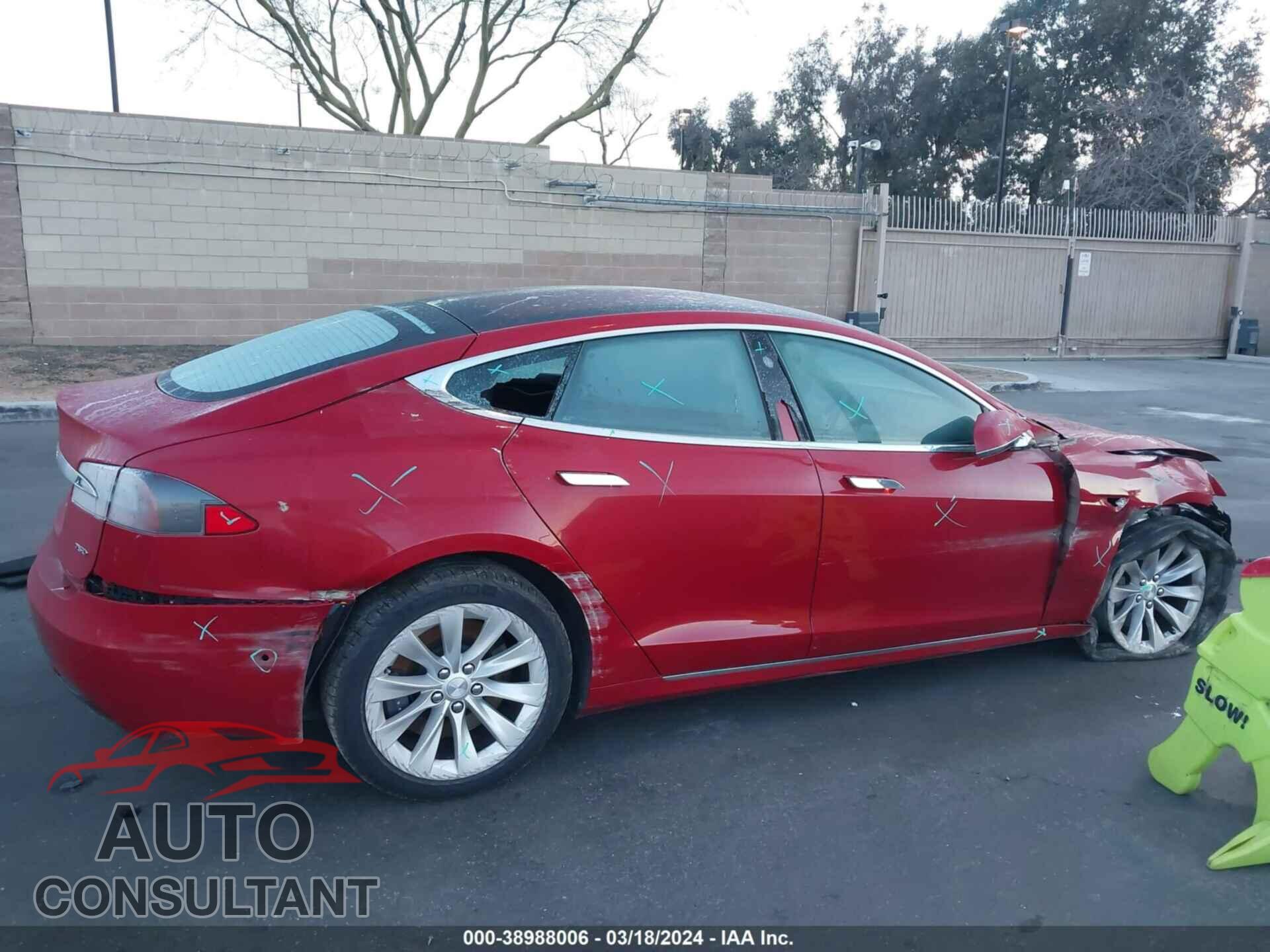 TESLA MODEL S 2018 - 5YJSA1E28JF263443