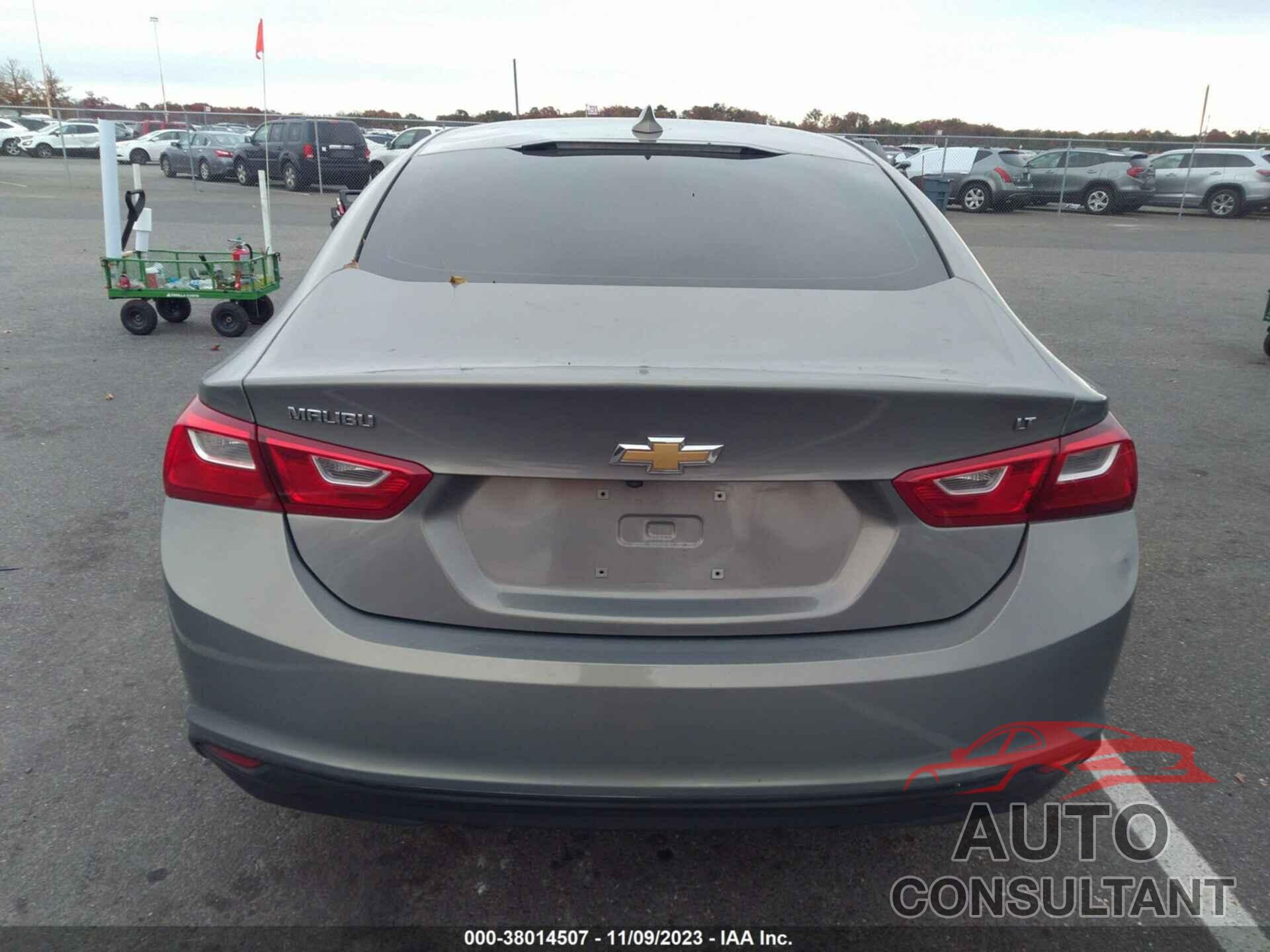 CHEVROLET MALIBU 2017 - 1G1ZE5ST5HF282554