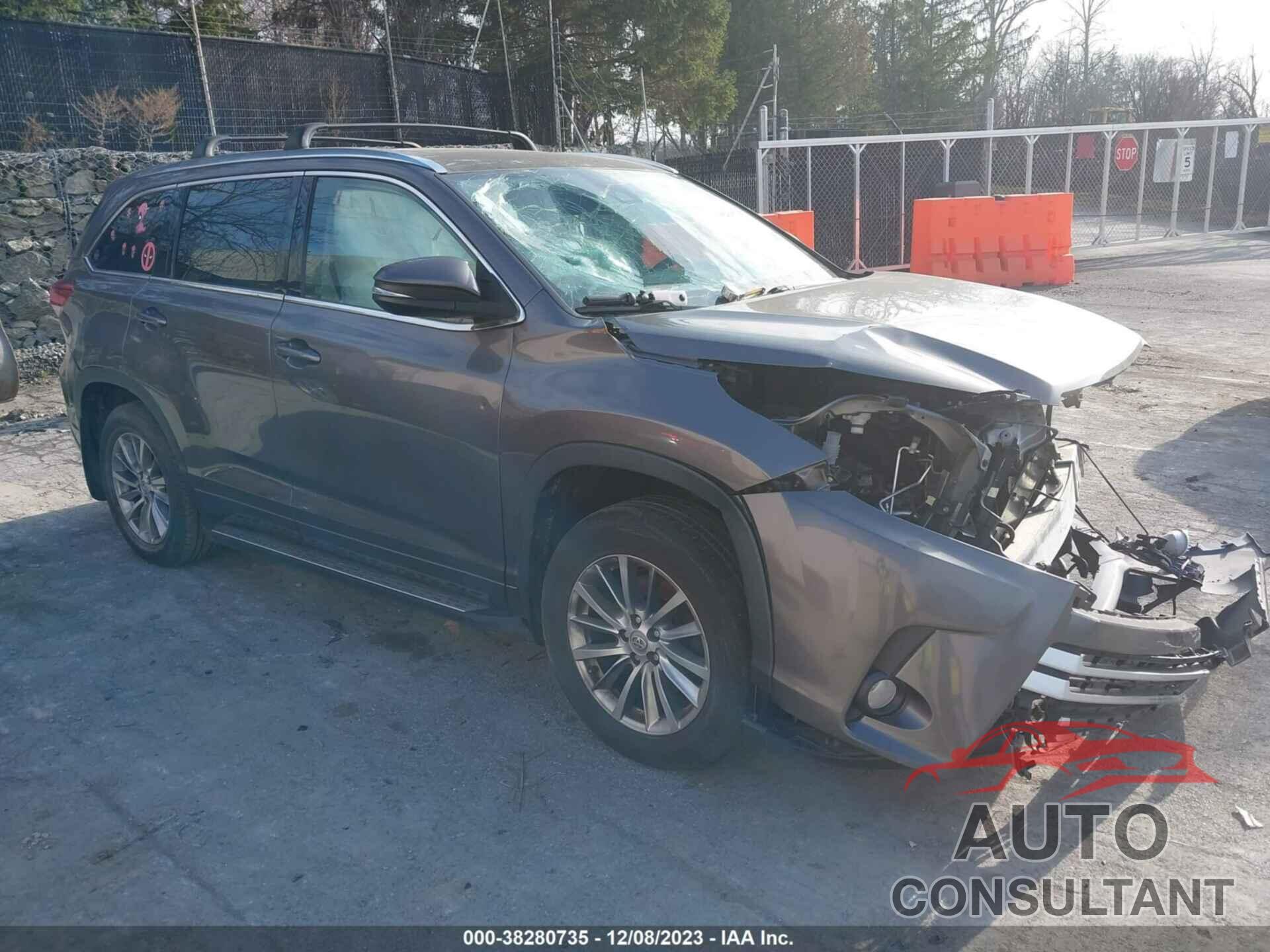 TOYOTA HIGHLANDER 2017 - 5TDJZRFH0HS389128