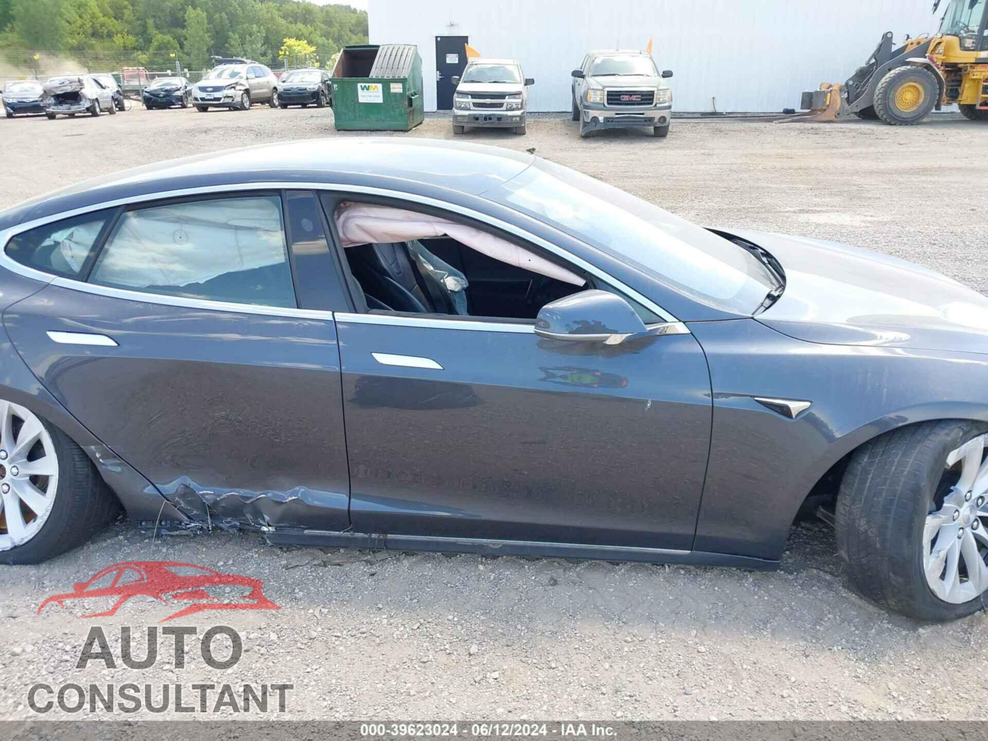 TESLA MODEL S 2017 - 5YJSA1E26HF208869