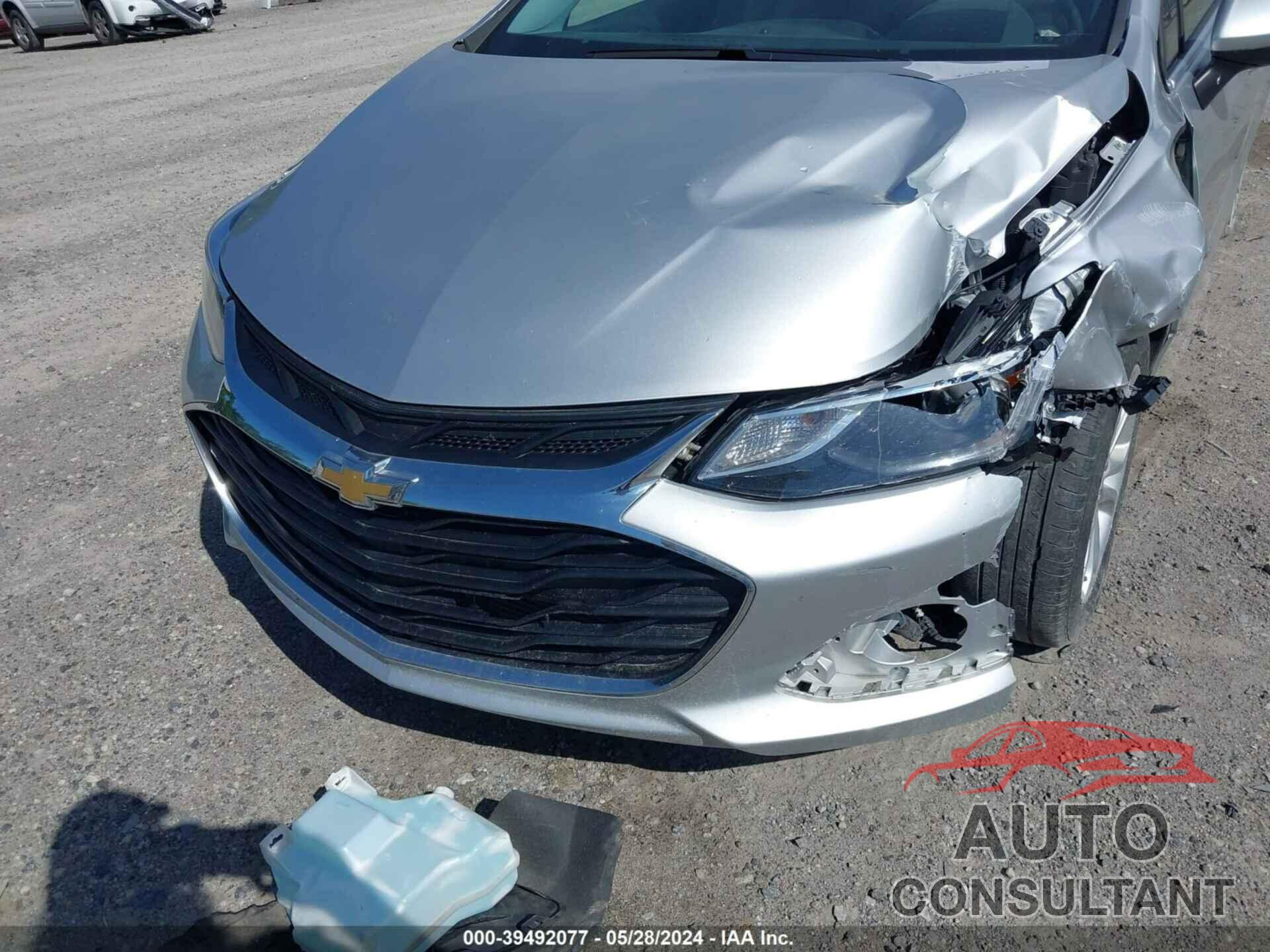 CHEVROLET CRUZE 2019 - 3G1BE6SM4KS570374