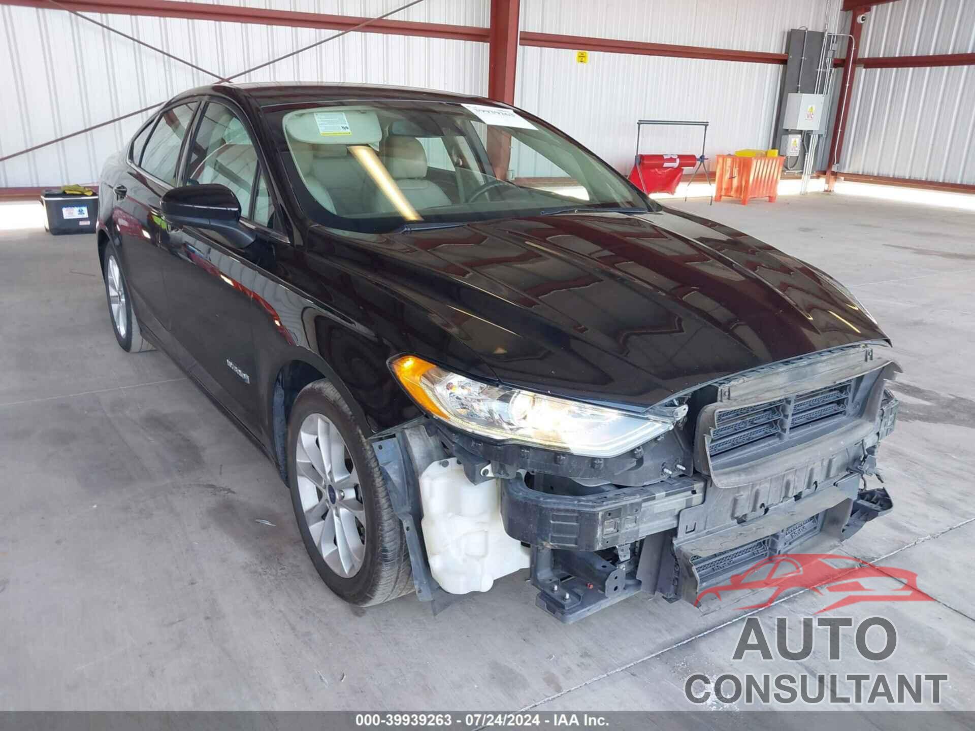 FORD FUSION HYBRID 2019 - 3FA6P0LU9KR256585
