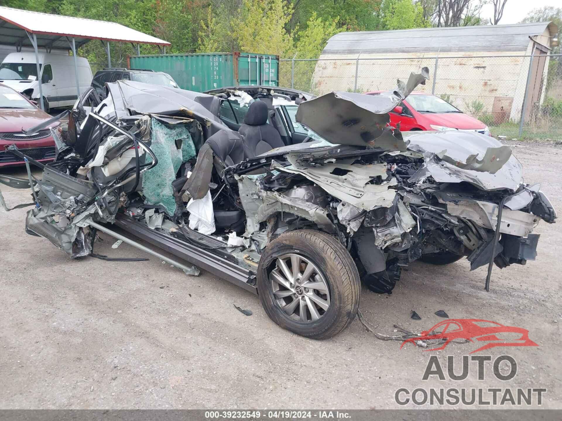TOYOTA CAMRY 2021 - 4T1C11AK9MU562649