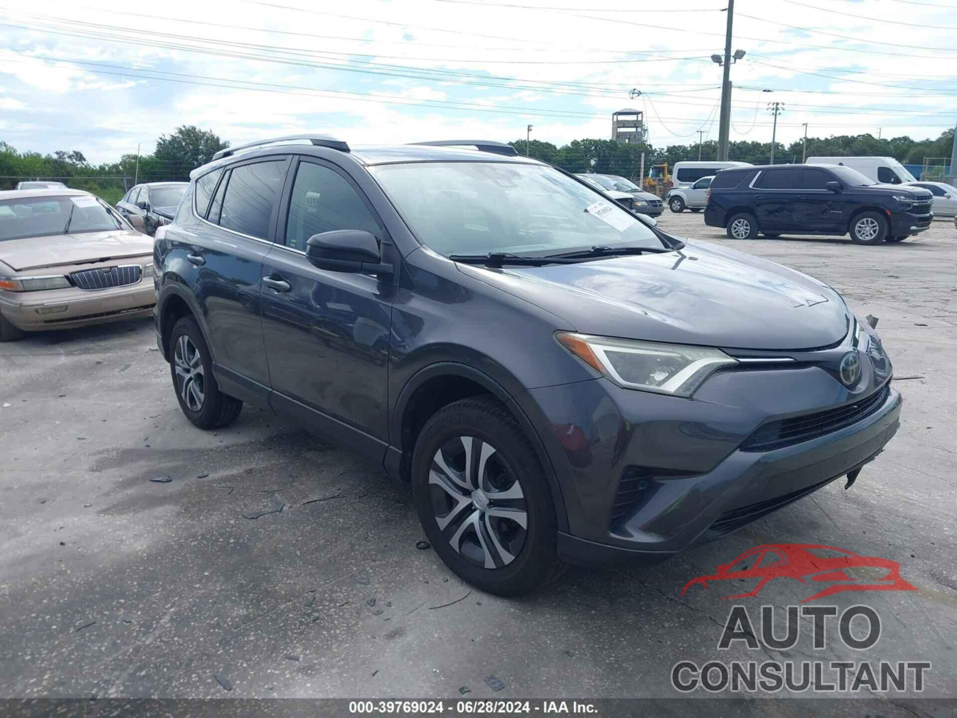 TOYOTA RAV4 2017 - JTMZFREV1HJ147383