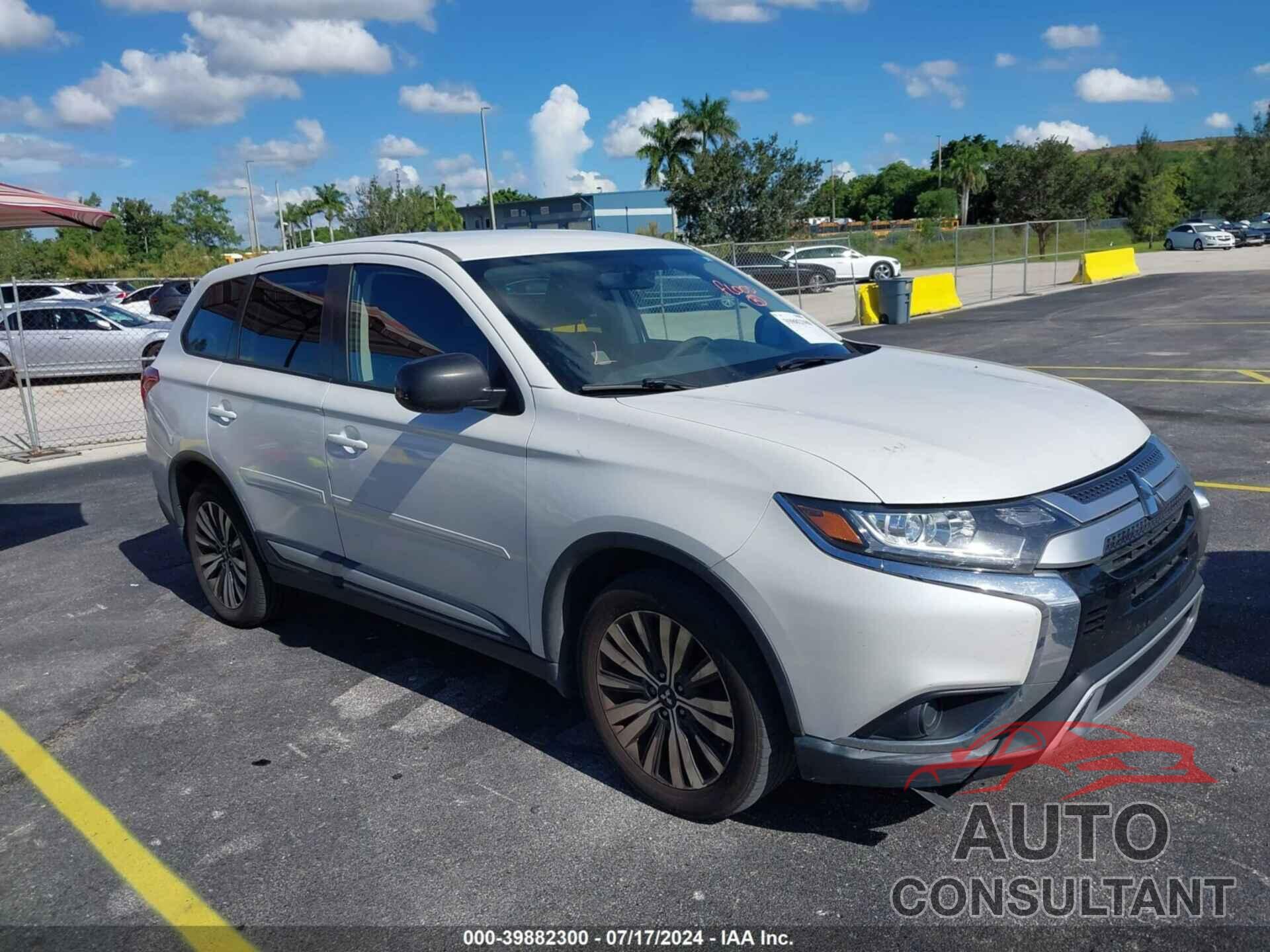 MITSUBISHI OUTLANDER 2019 - JA4AD2A3XKZ047915