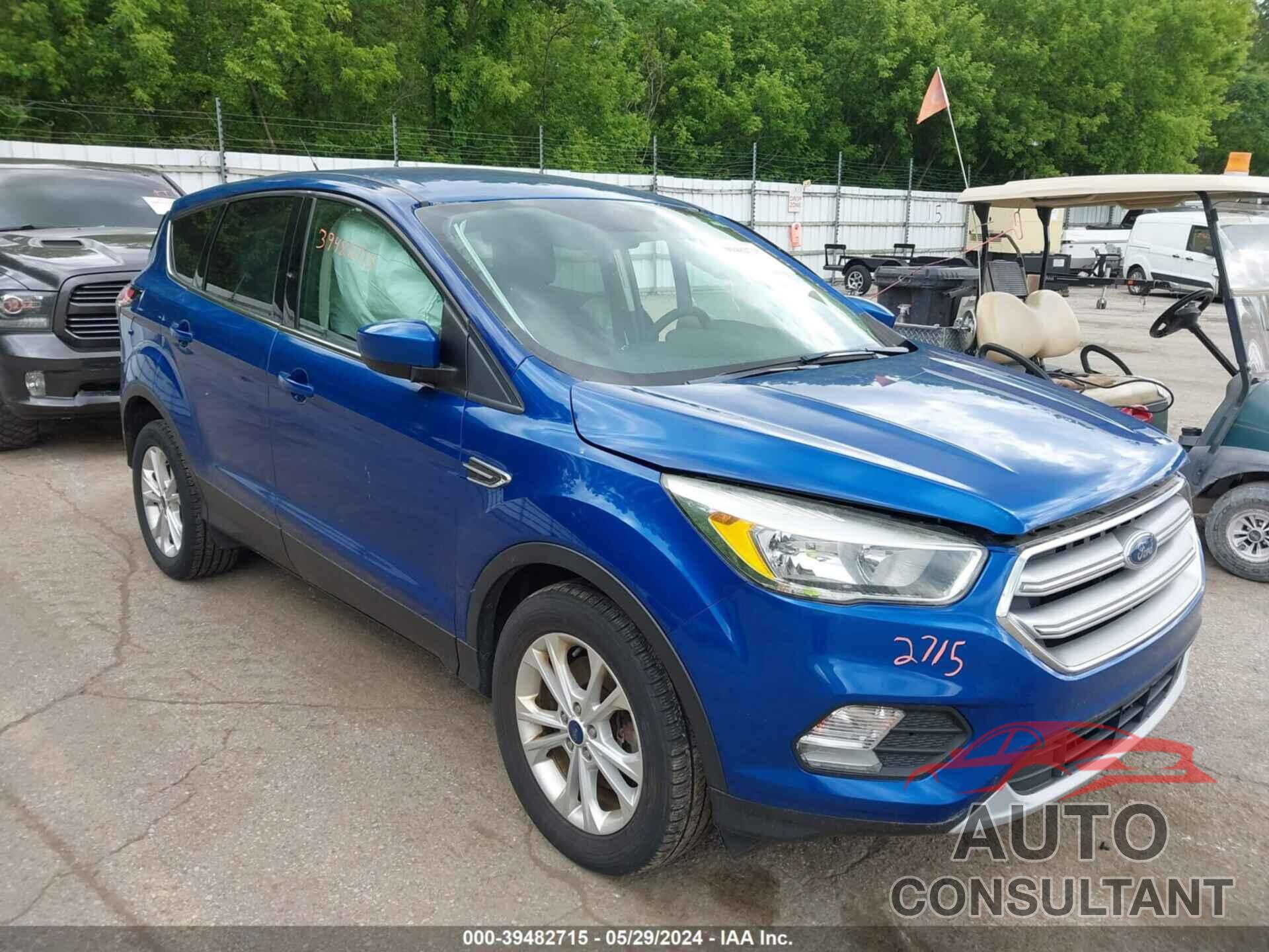 FORD ESCAPE 2017 - 1FMCU9GD9HUC68267