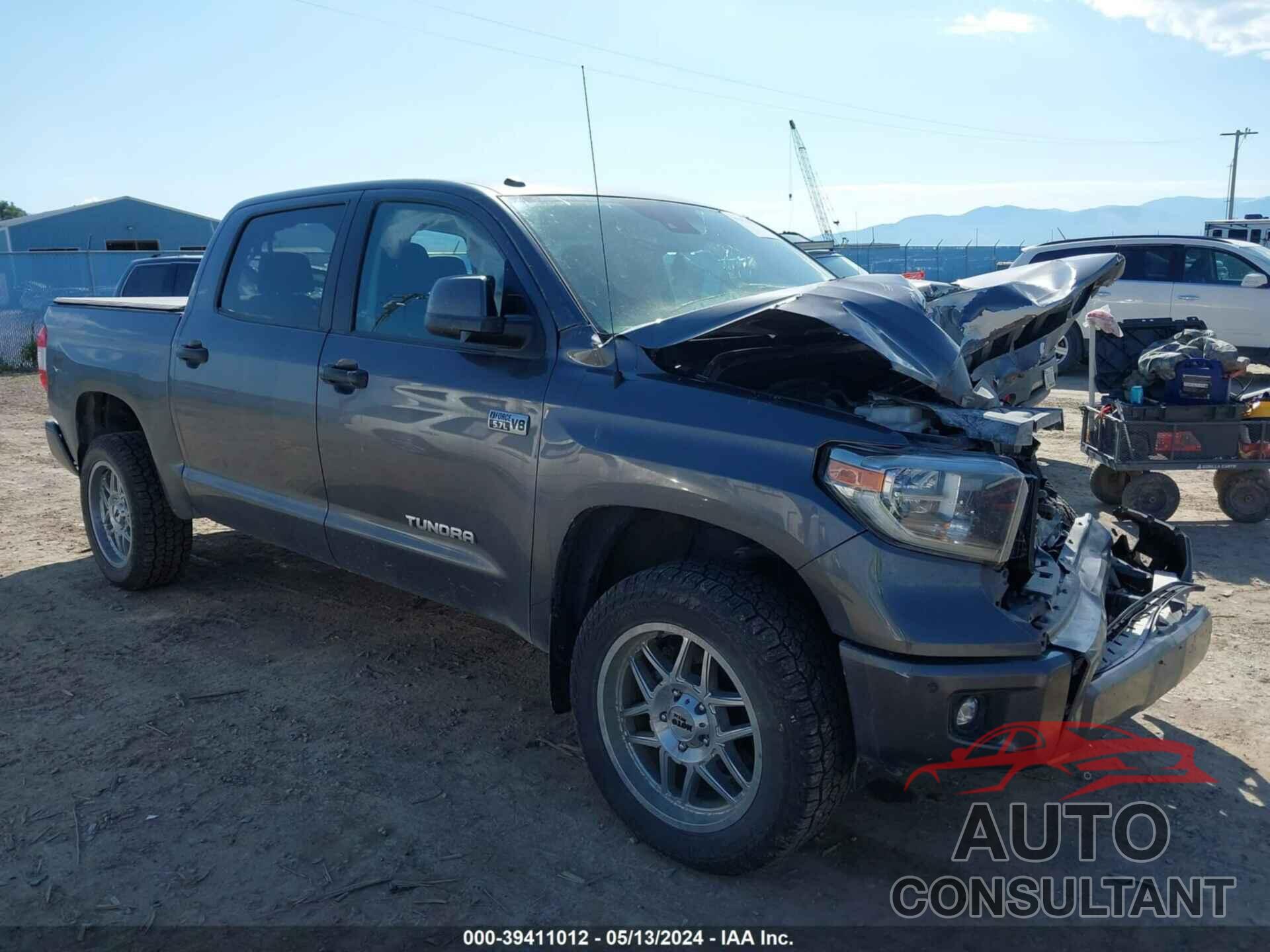 TOYOTA TUNDRA 2018 - 5TFDY5F15JX710396