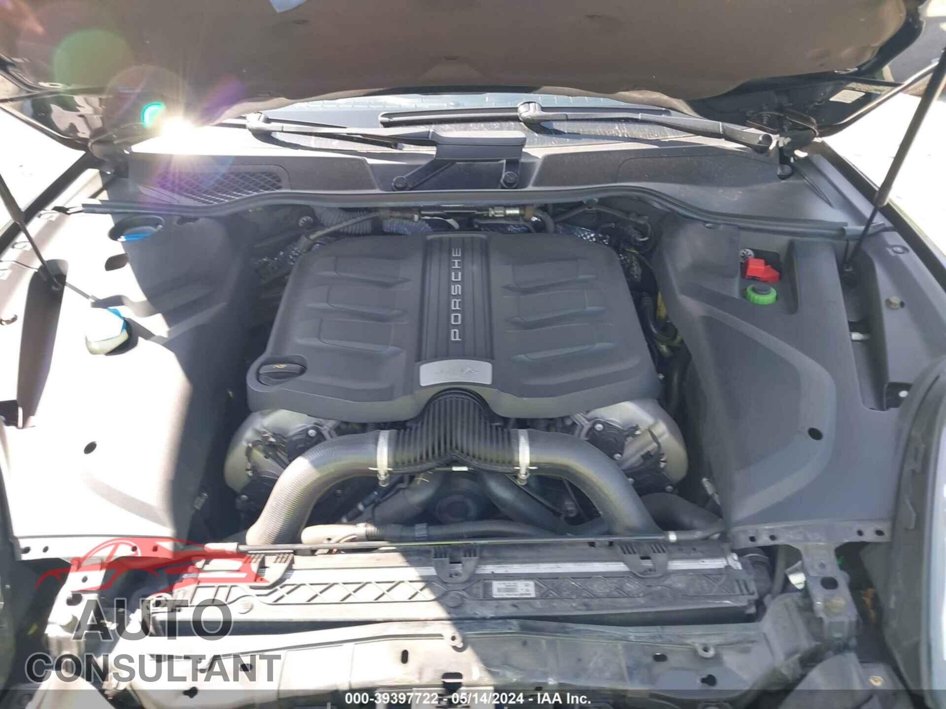 PORSCHE CAYENNE 2017 - WP1AD2A26HLA82491