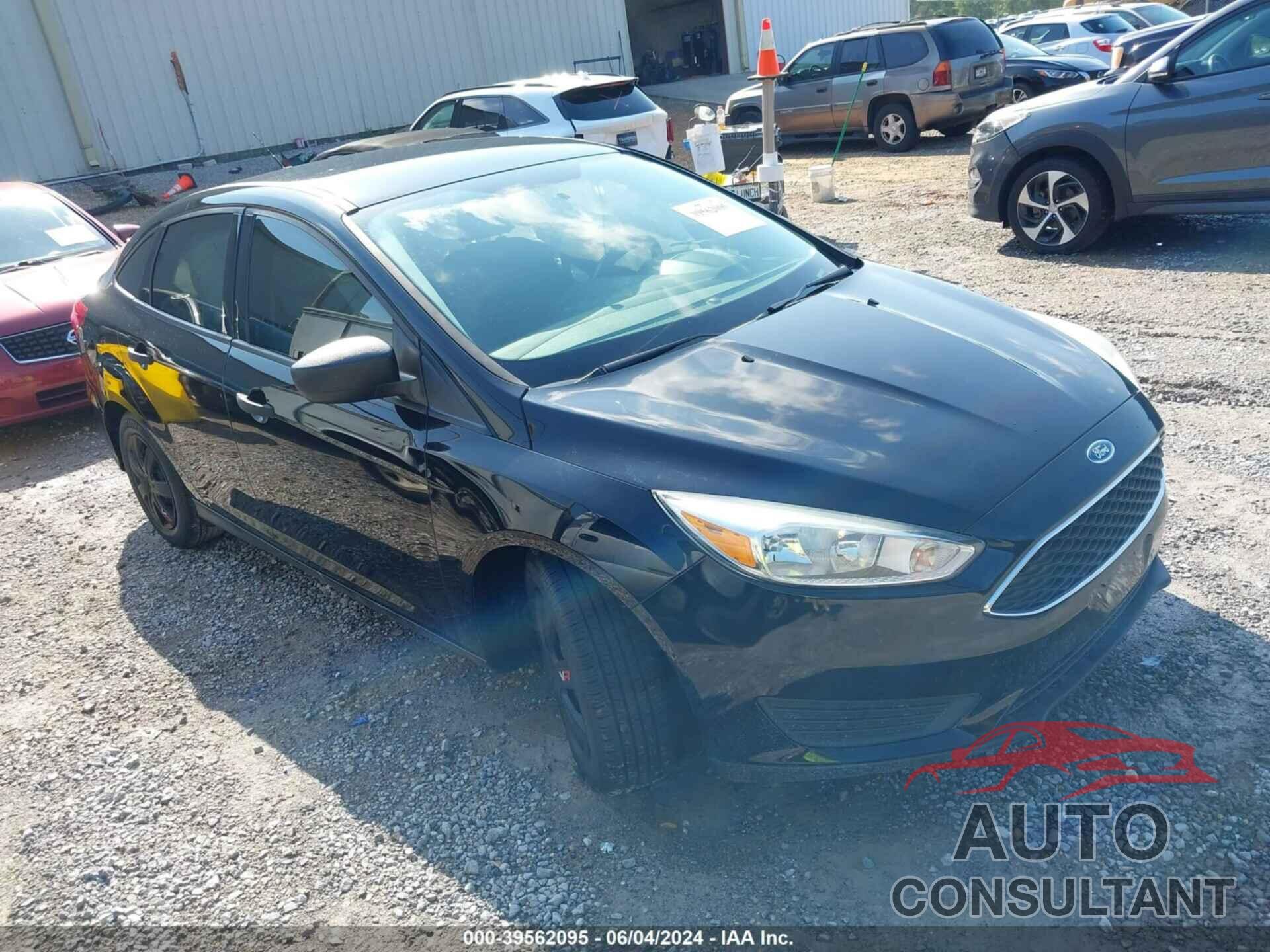 FORD FOCUS 2017 - 1FADP3E23HL284667